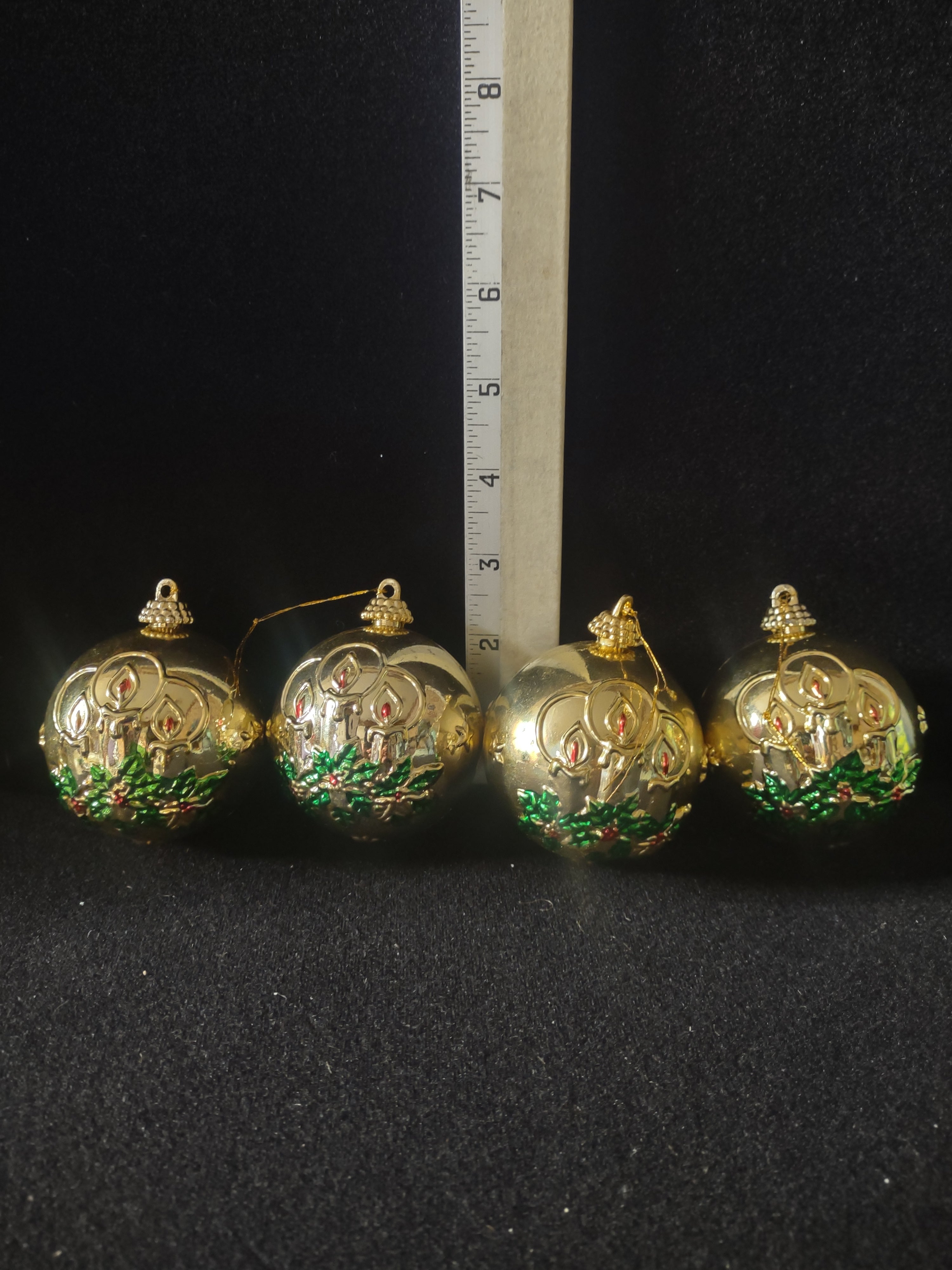 Christmas Plastic Ornaments Shiny Gold Holly Red Berries Candles X 8 (Lot 4539)