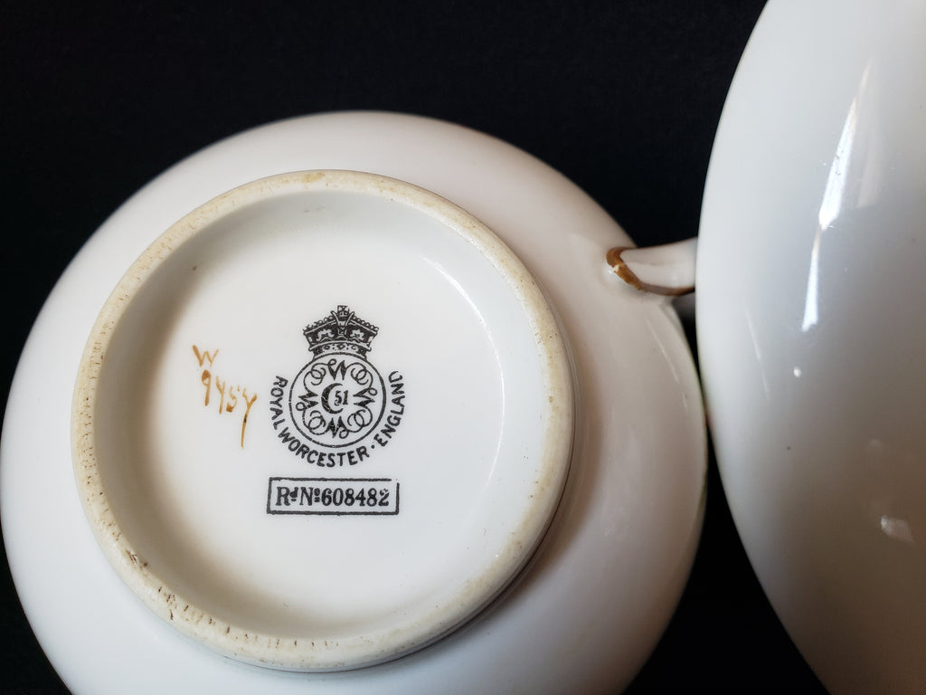 Vintage Royal Worcester Higgins Seiter Butterfly Tea Cup Saucer (lot 2121)