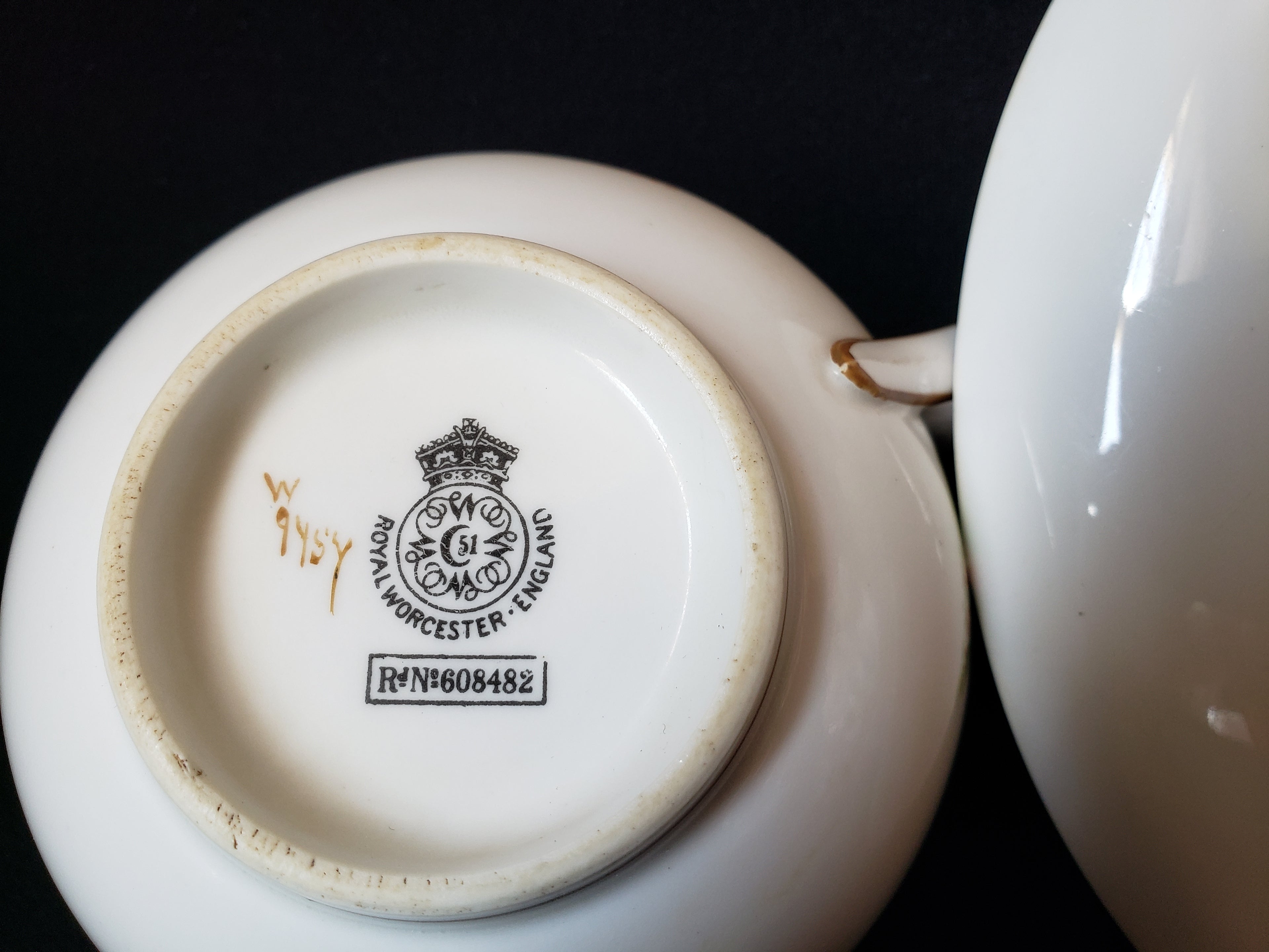 Vintage Royal Worcester Higgins Seiter Butterfly Tea Cup Saucer (lot 2121)