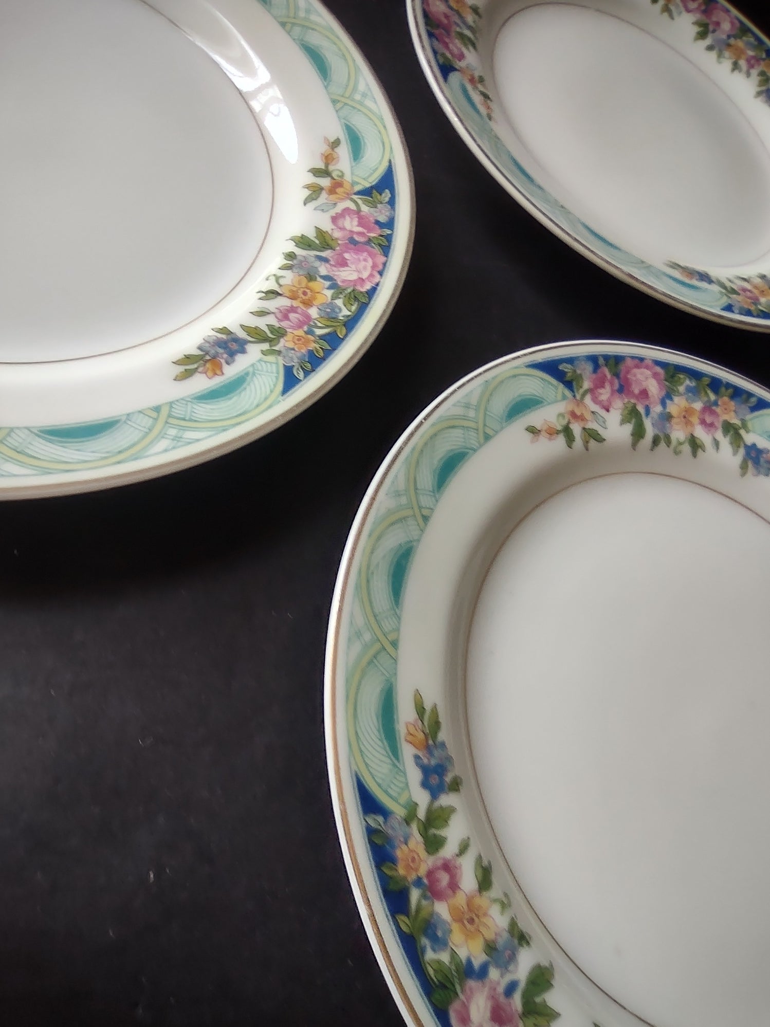 Haviland Limoges Massachusetts 3 x Bread/Butter Plate Blue Floral (lot 934)