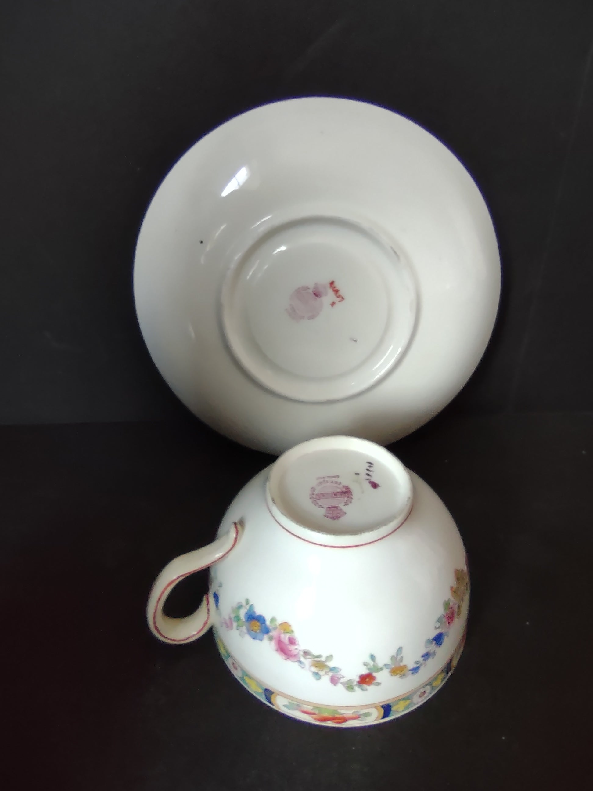 Vintage Minton Rose Garland Swag Teacup with Saucer Bone China England (lot 5477