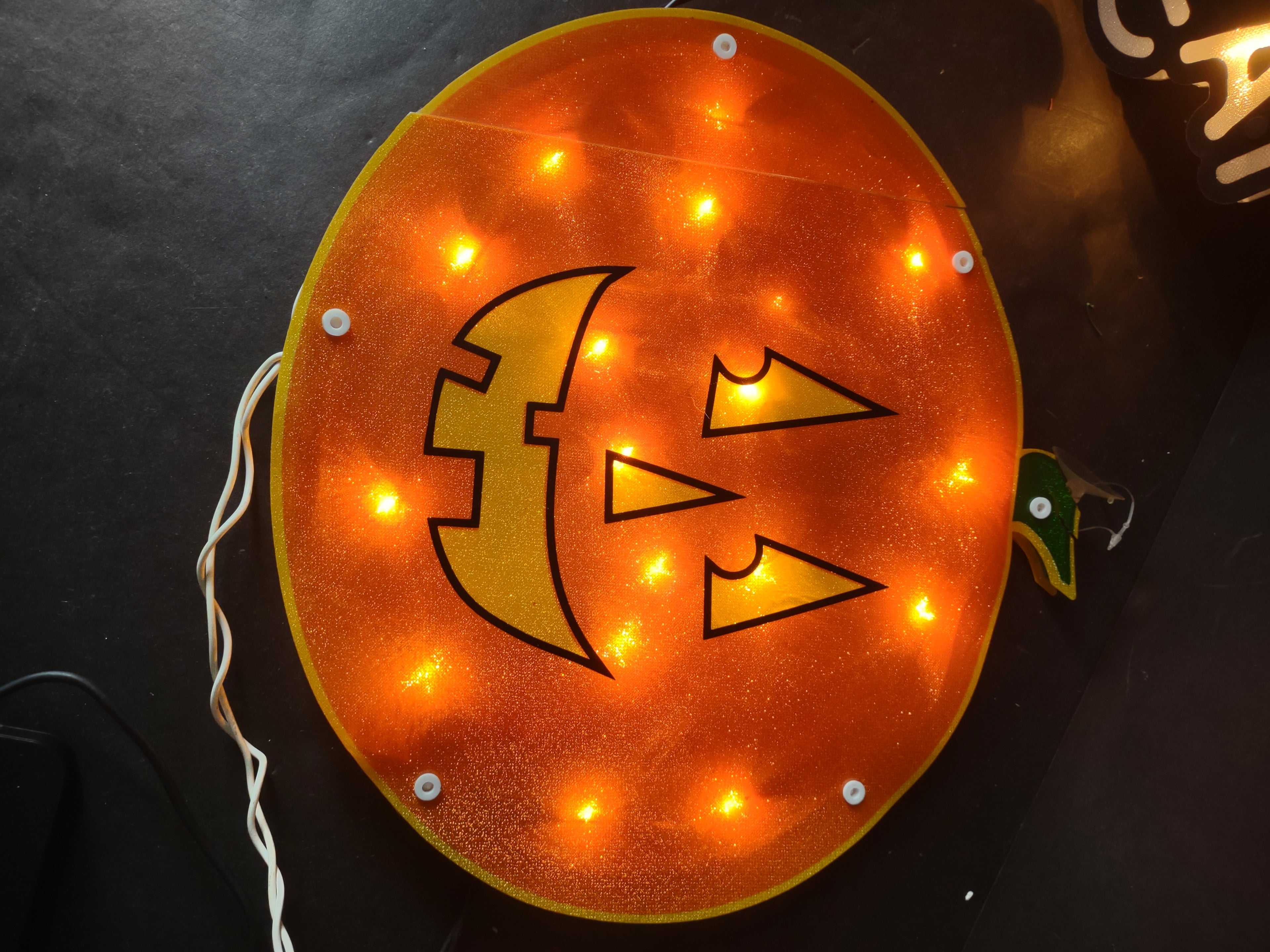 Halloween Pumpkin Witch Trick or Treat Window Decor IMPERFECT (lot 3268j)