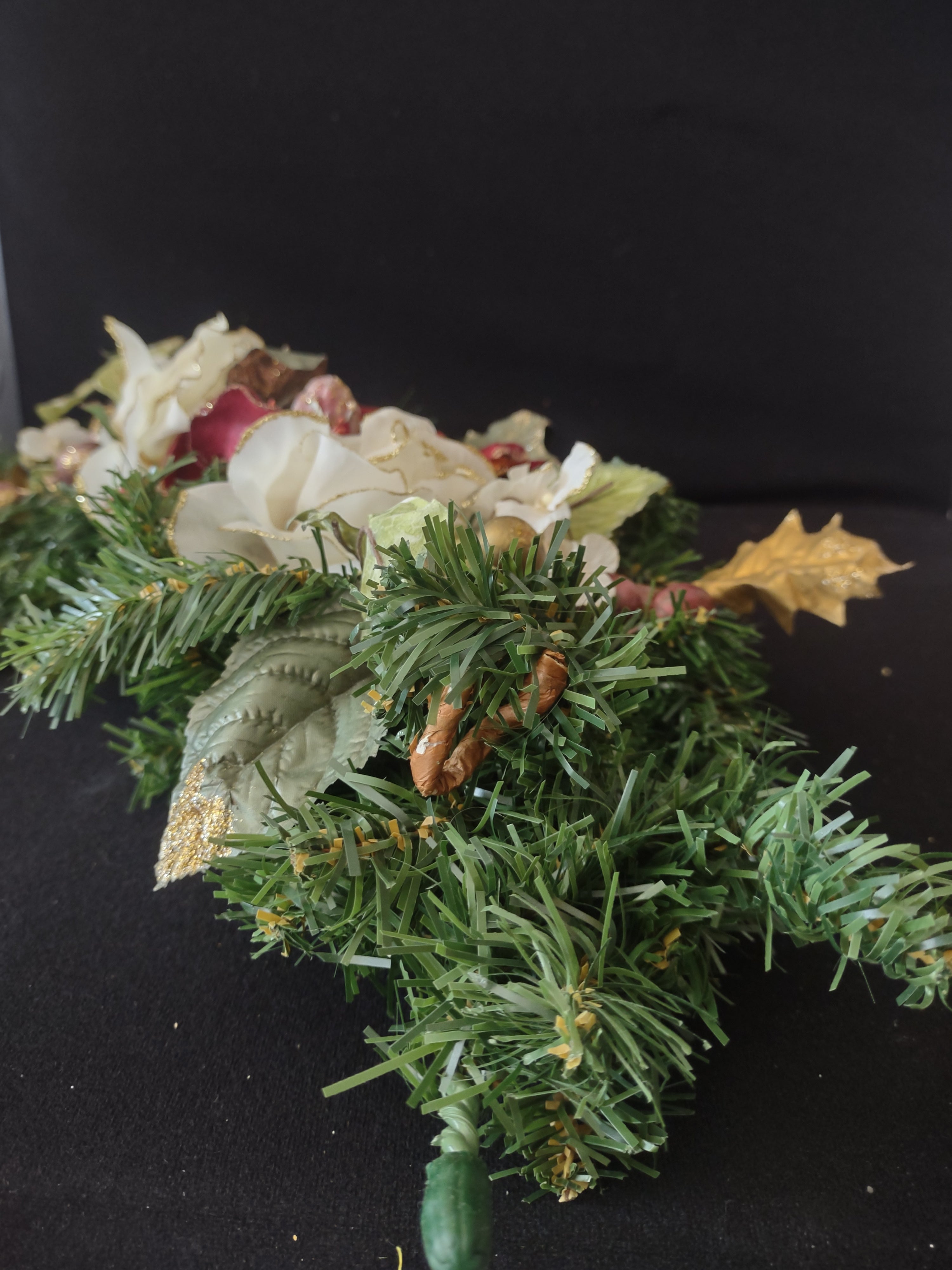 Vintage Christmas Floral Rose Magnolia Pine Swag (Lot 3479)