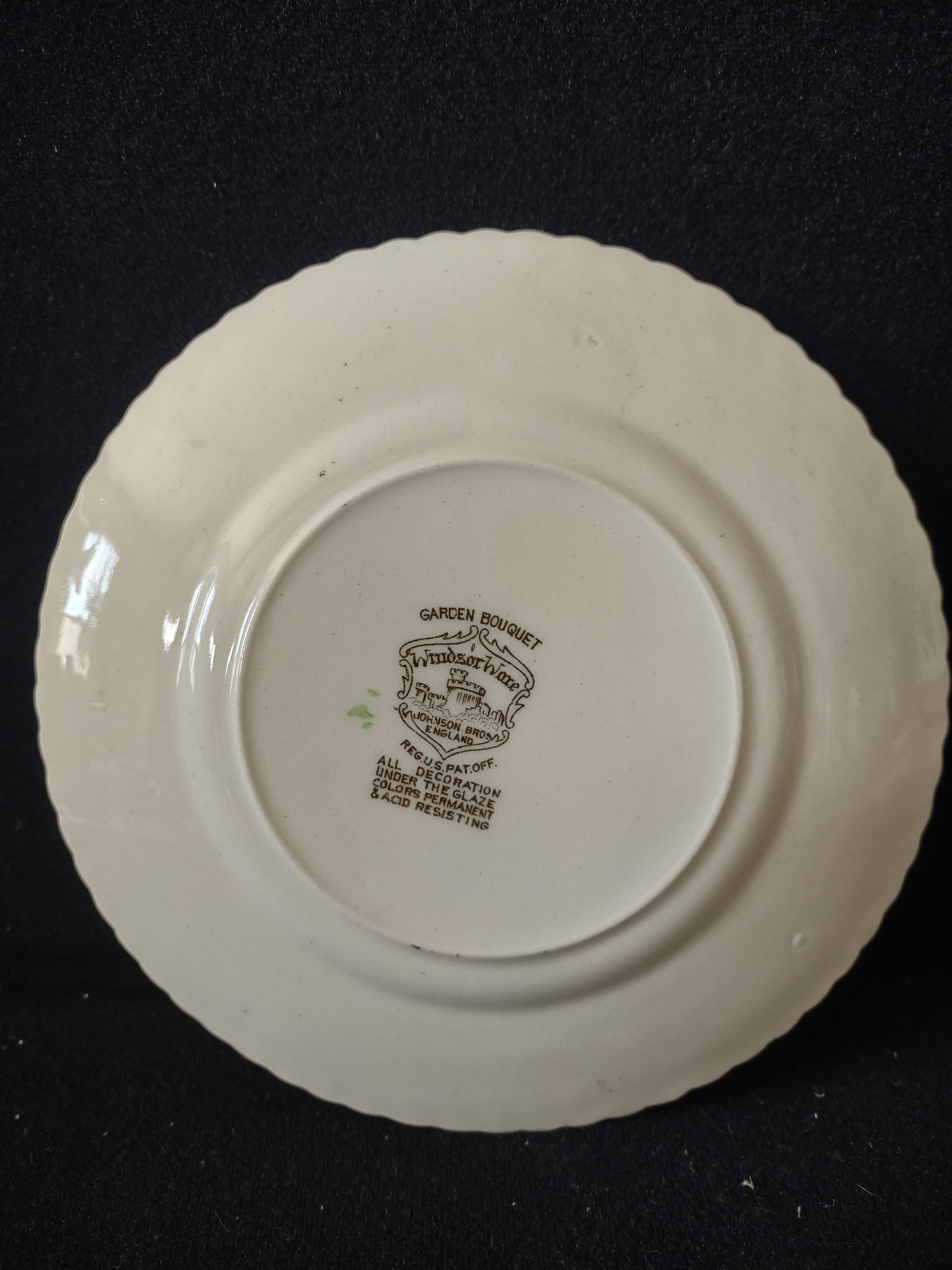 Vintage Johnson Bros Garden Bouquet Ironstone England Bread Plate (lot 5615)