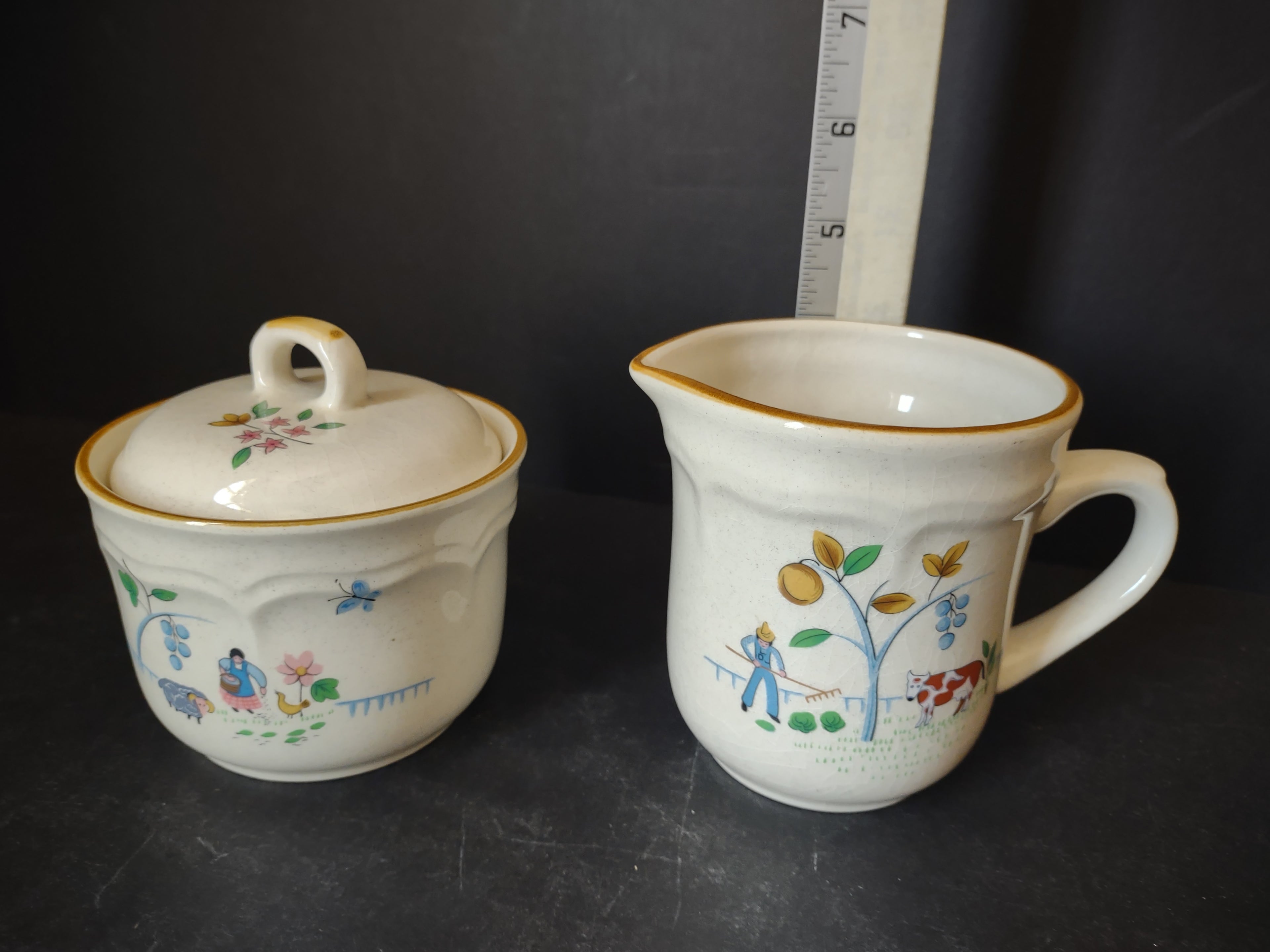 Vintage Heartland Creamer Sugar Bowl Country House Farm (lot 2882c)