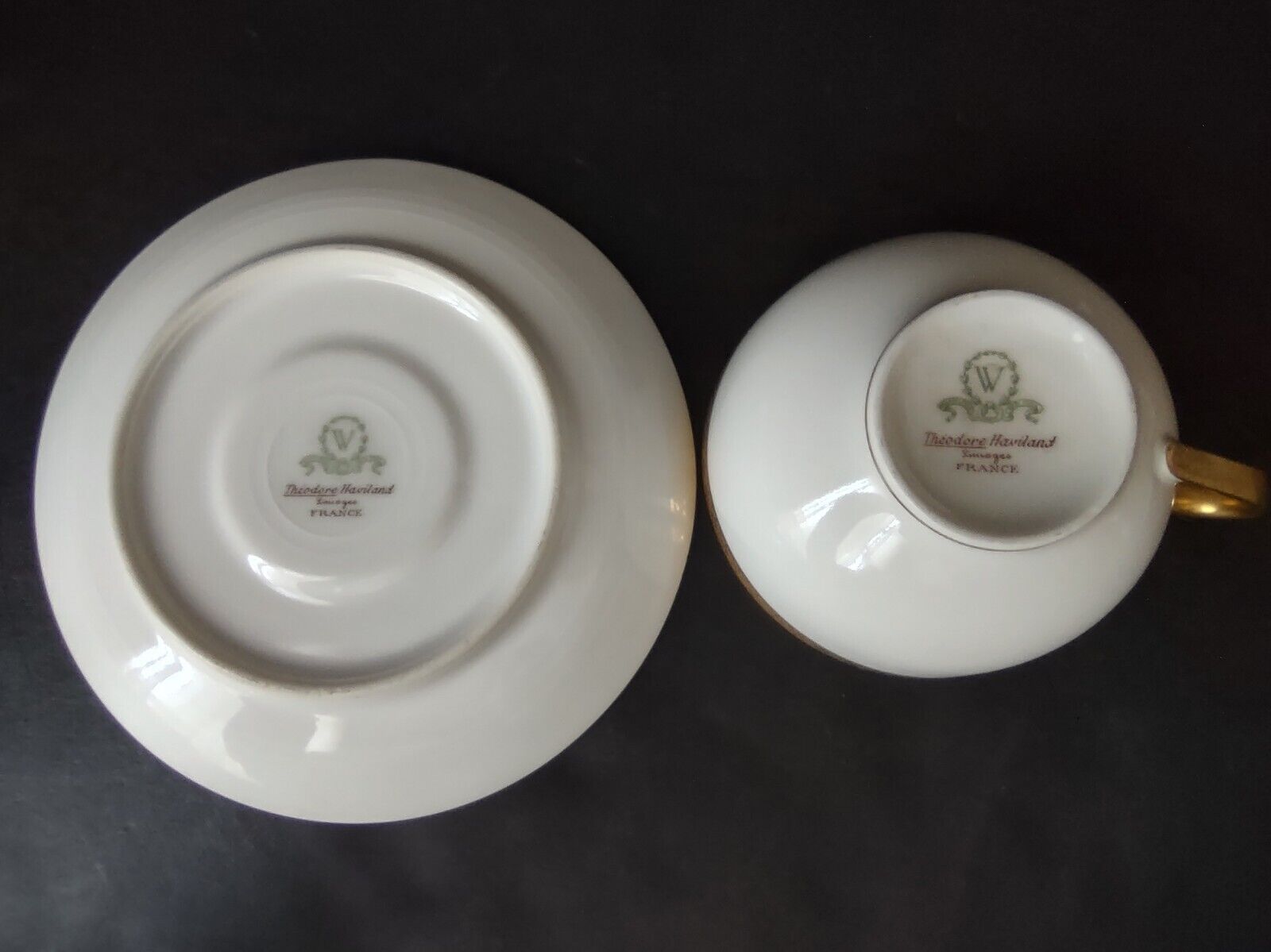 Haviland Limoges France Sophisticated Gold Trim White Teacup & Saucer (lot 656)