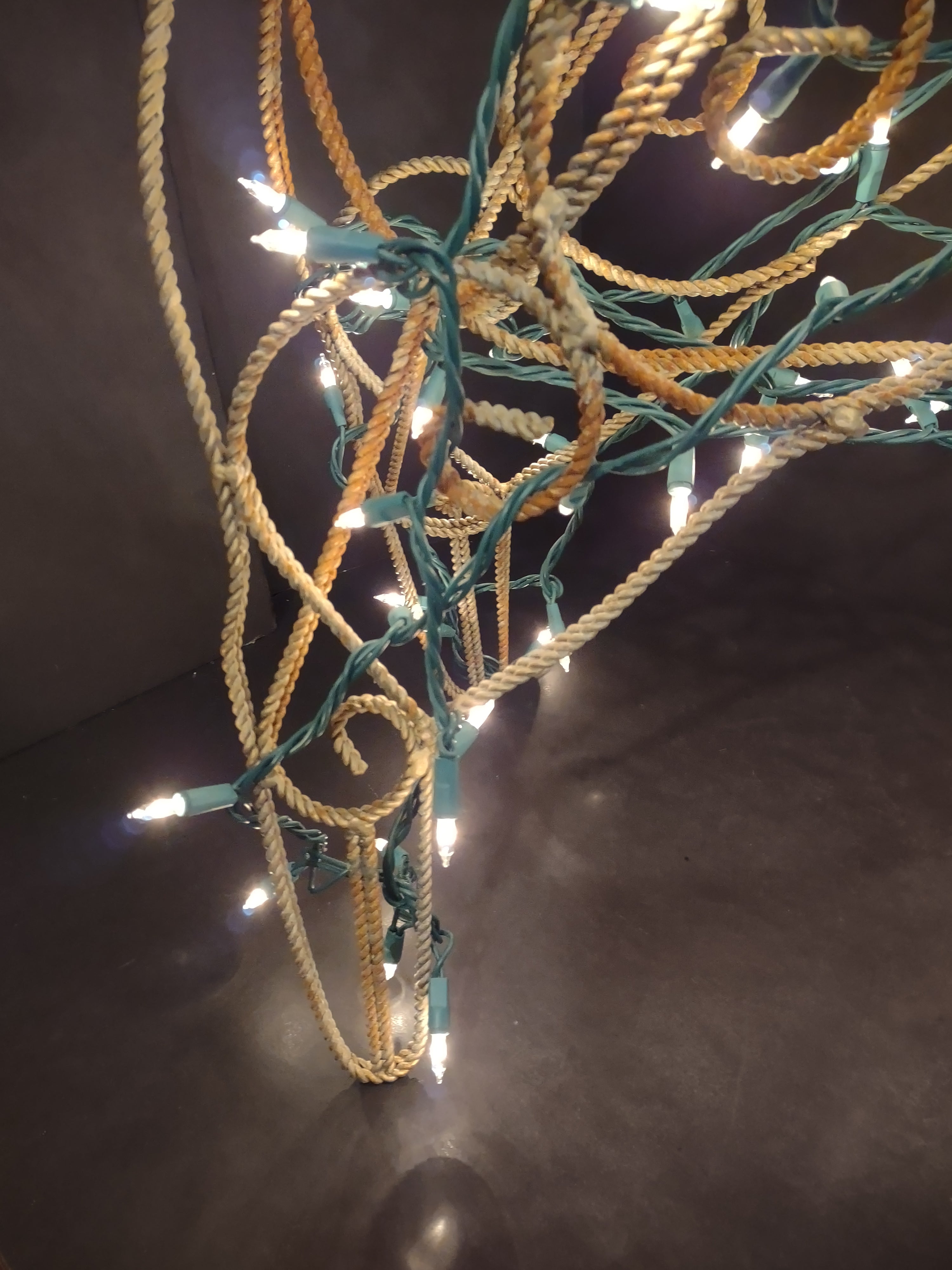 Vintage Metal Christmas Reindeer Light Up 30" (lot 1403)