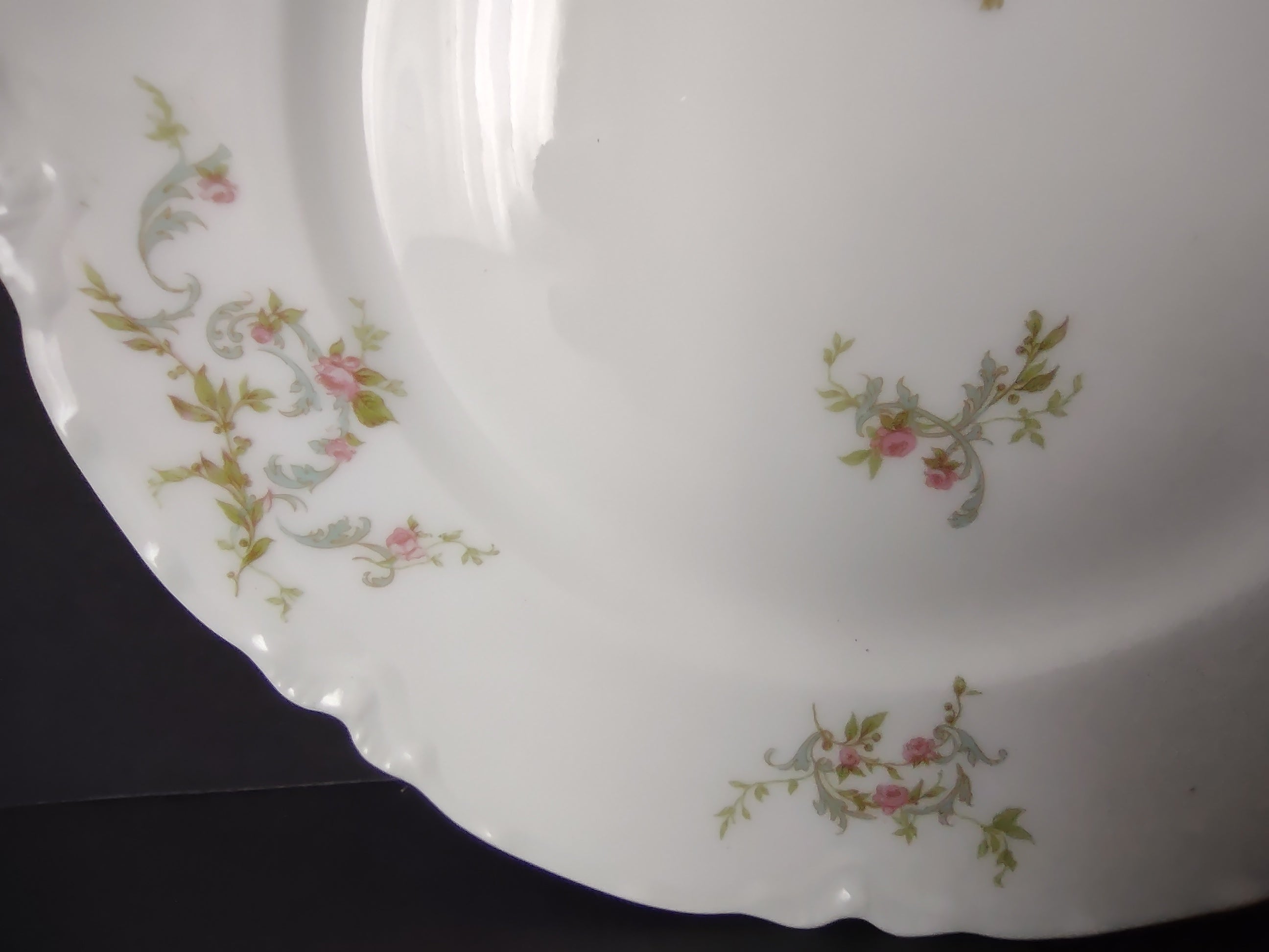 Haviland Limoges Dessert Plate White Scalloped Edge Rose Blue Ribbon (lot 854)