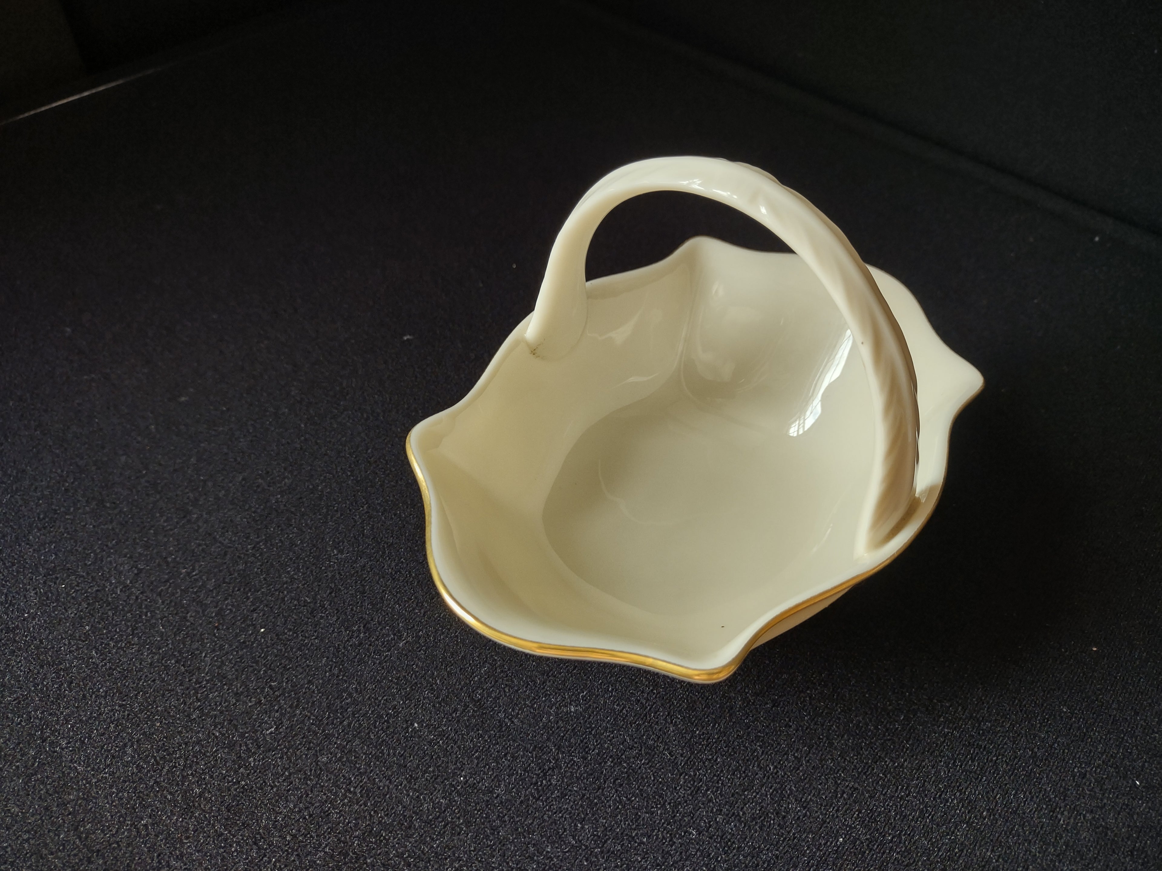 Vintage Lenox Special Small Basket with Handle (lot 1896)