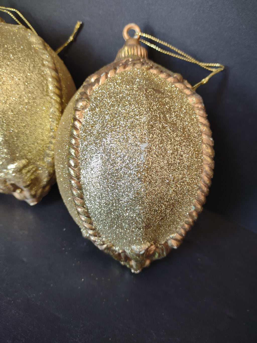 Lot of 4 Round Golden Glittery Christmas Ornaments (lot 1746)