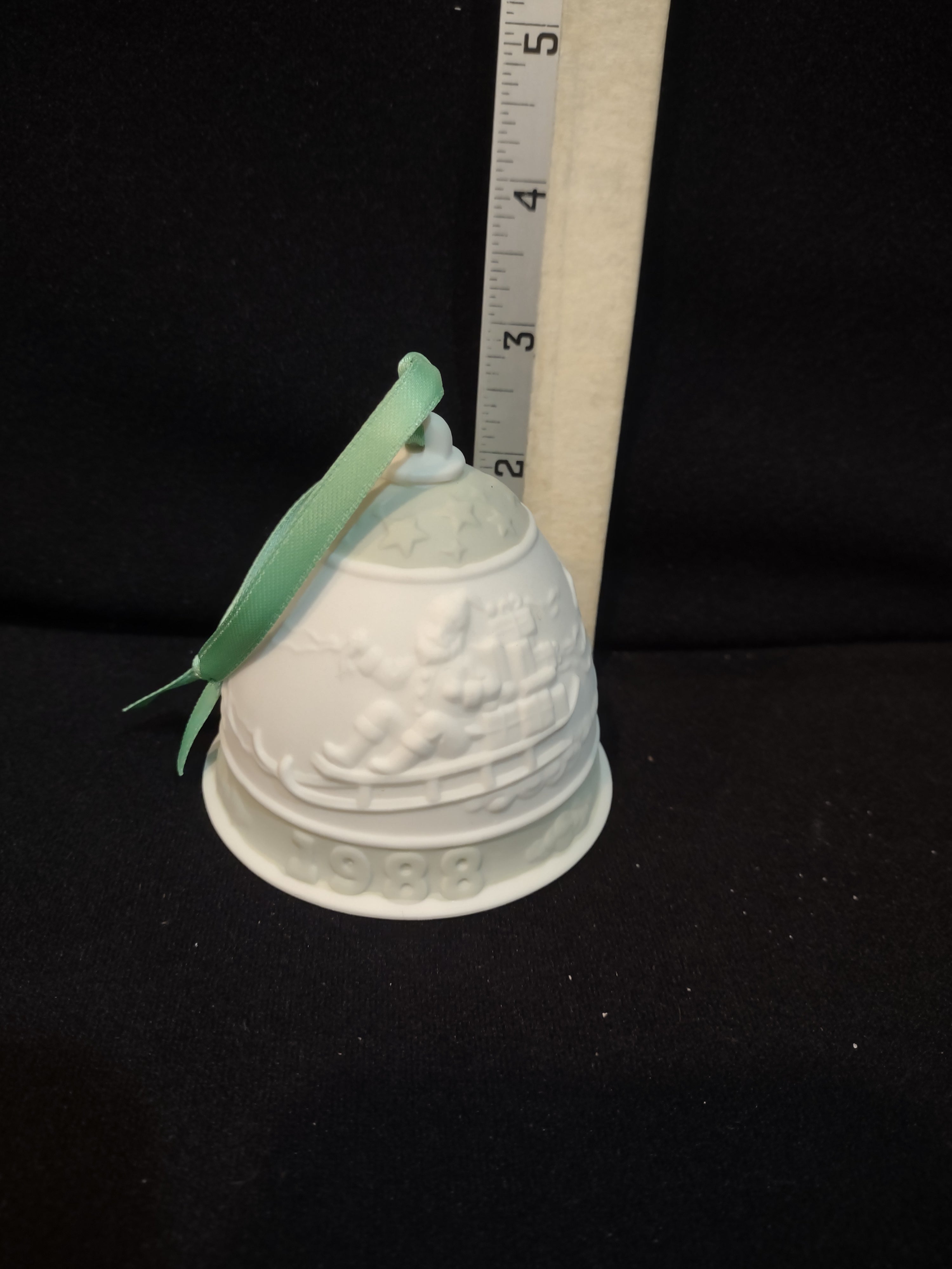 Vintage 1993 Lladro Christmas Bell Poinsettias Candles (Lot 4107)