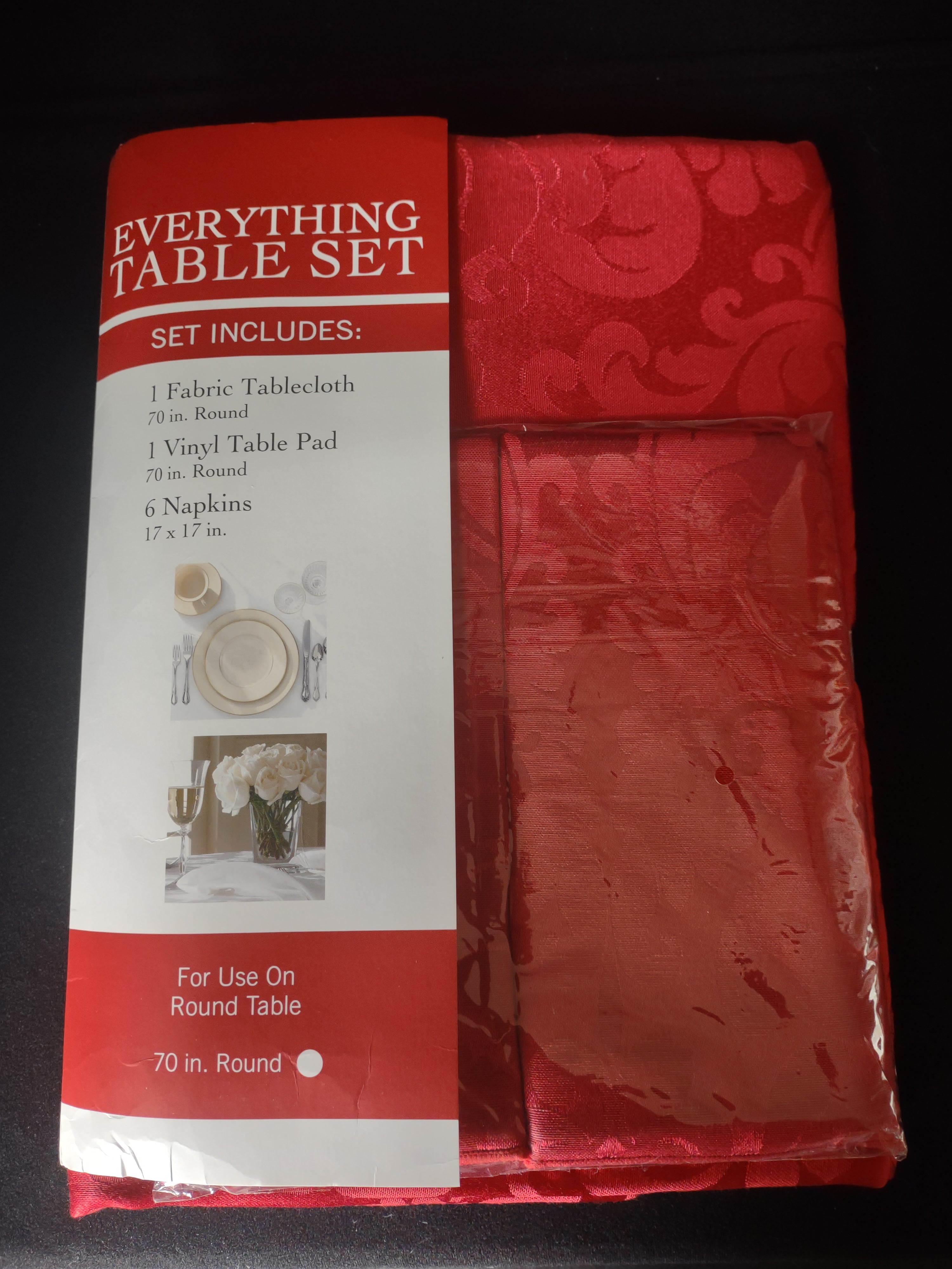 Red Table Round 70" Tablecloth Vinyl Table Pad 6 Coordinating Napkins lot 1744