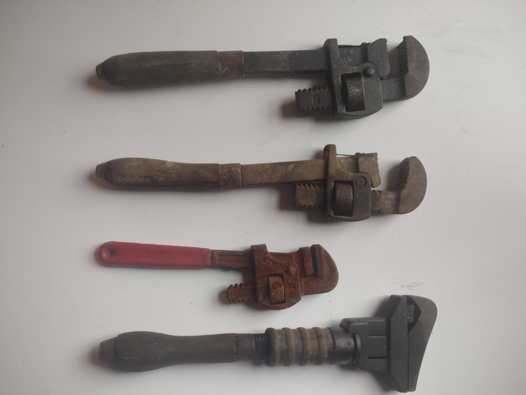 Vintage Set 4 Pipe Wrench (lot 1374)
