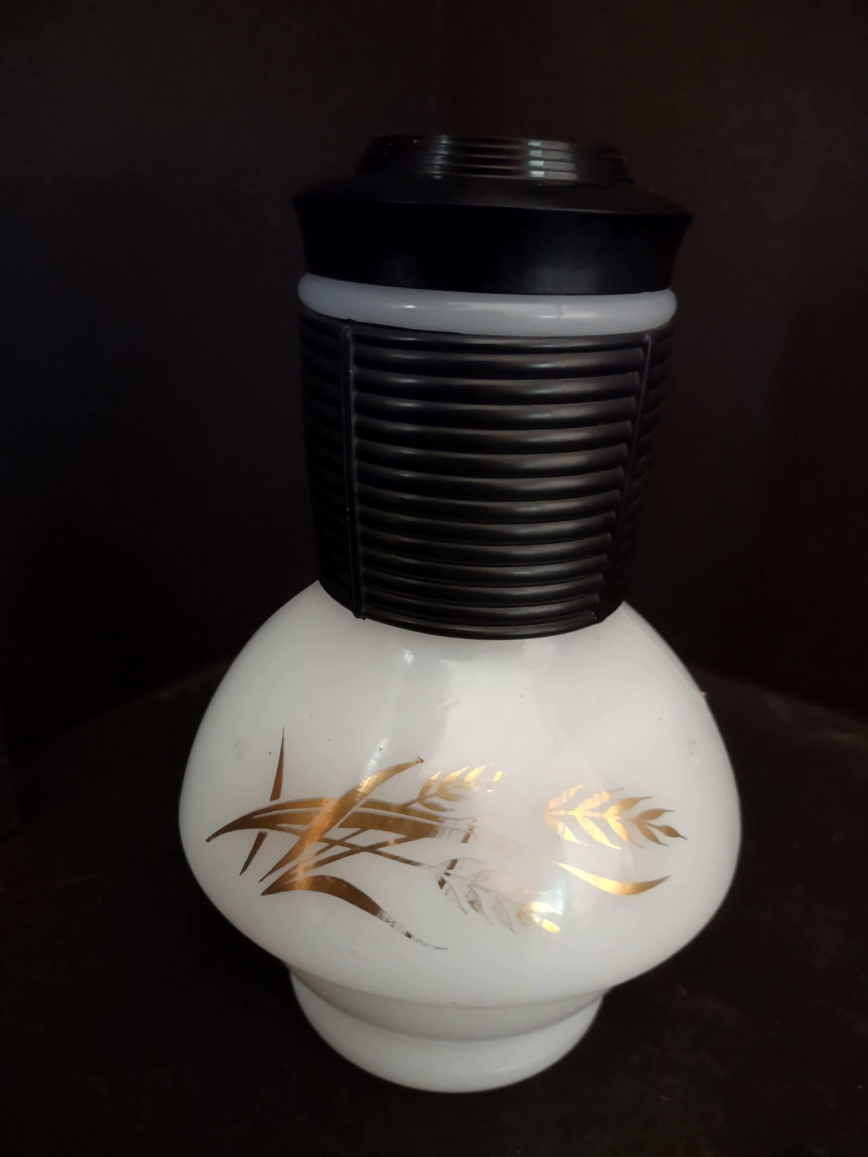 Vintage Mckee Hottle Carafe Glasbake Milk Glass Golden Wheat with Lid (lot 5261)