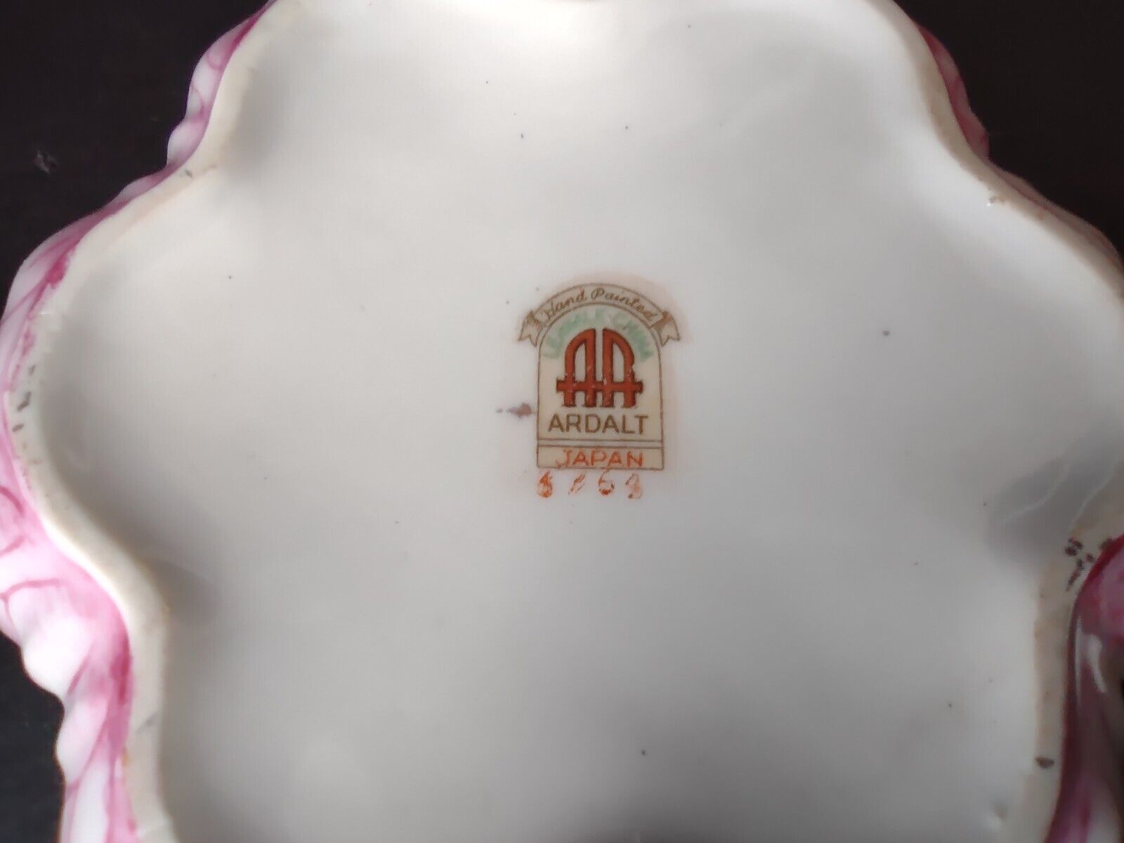 Set Ardalt Japan Lenwile China Pink Flower Gold Trim Trinket Dish (lot 471)