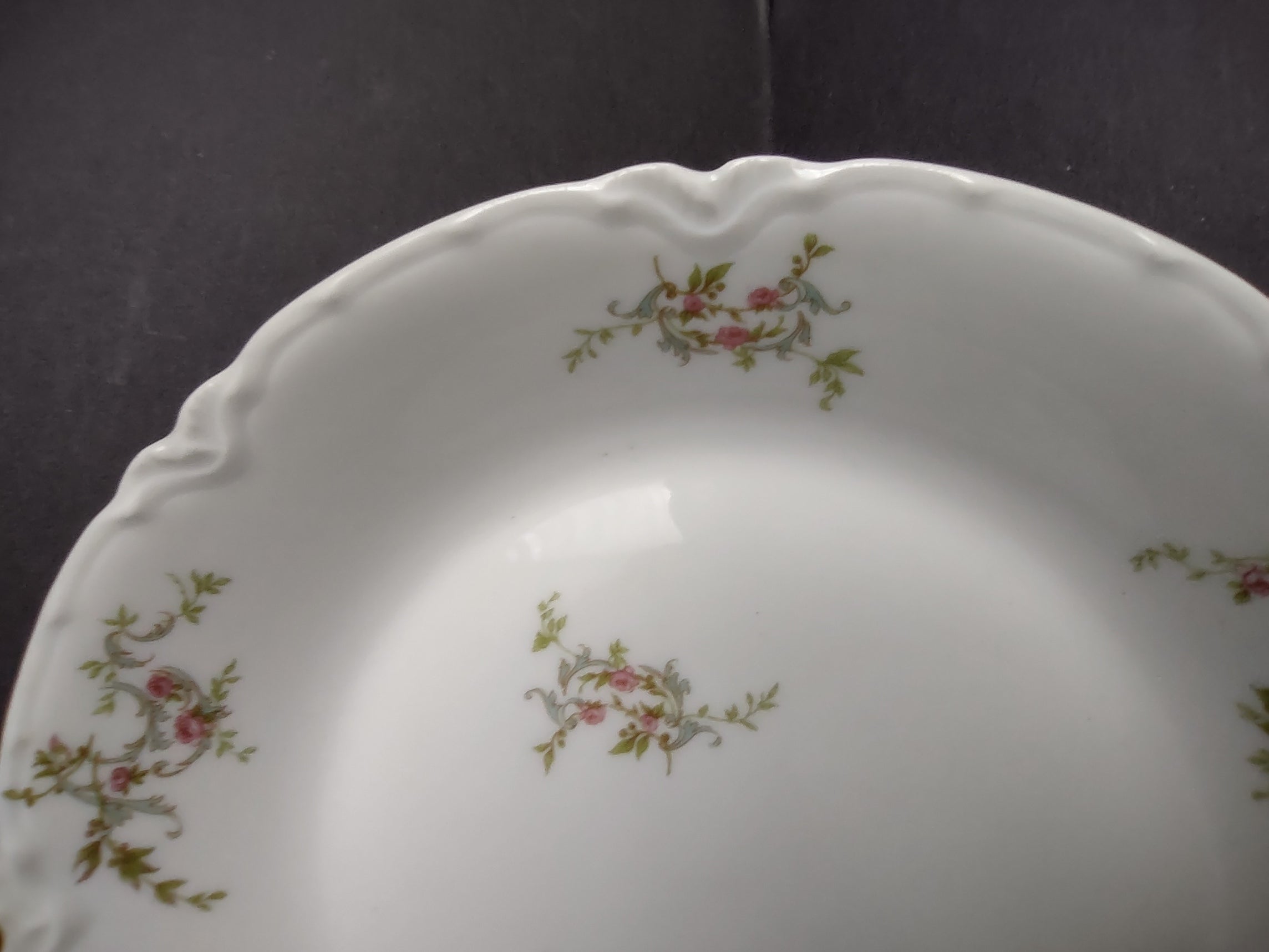 Haviland Limoges Cream Soup Plate White Scalloped Edge Rose Blue Ribbon (lot 855
