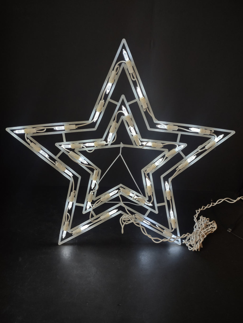 Christmas Star 35 LED Illumination Lights Mantle Window 16" Sculpture (lot 2759)