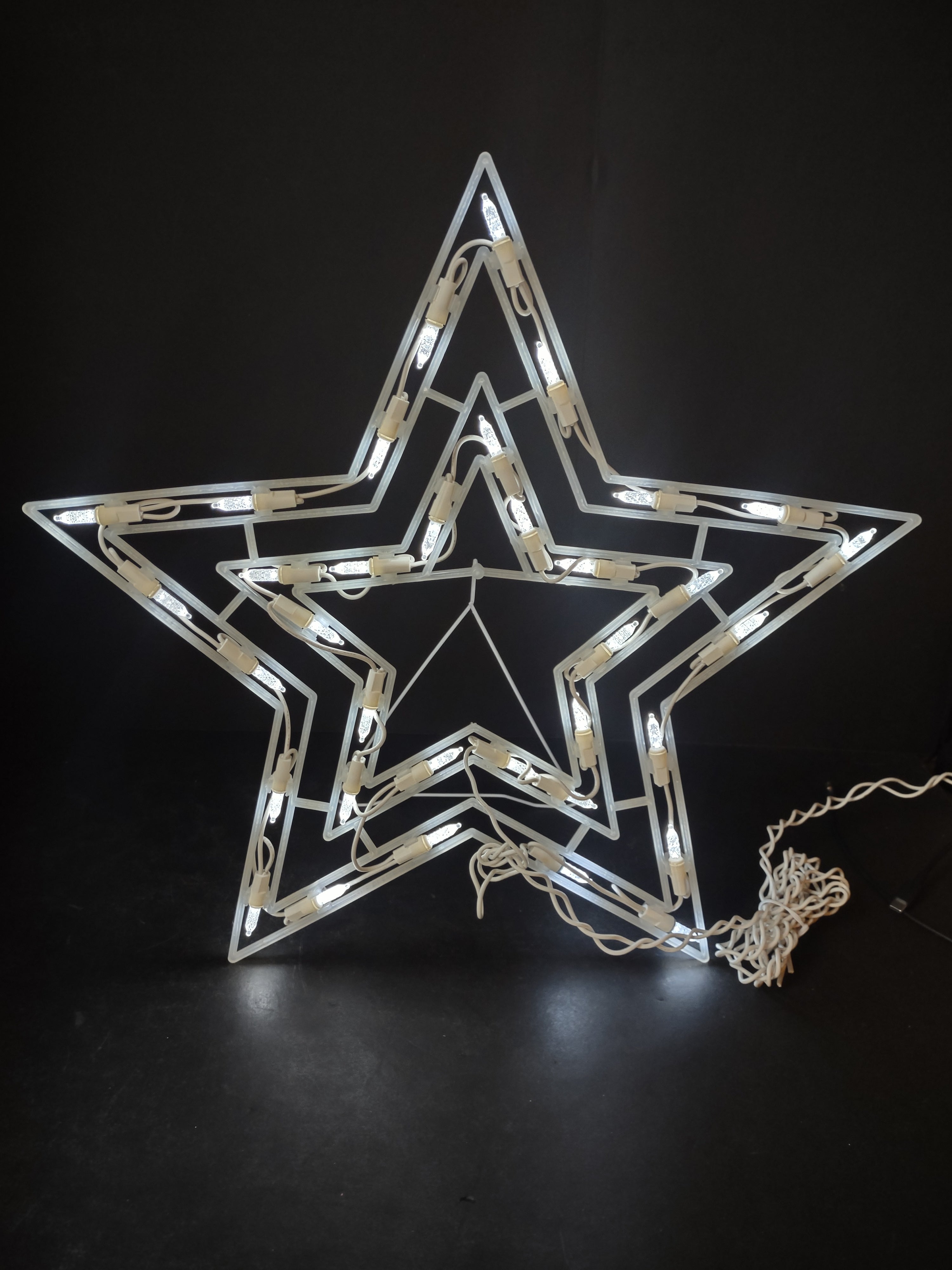 Christmas Star 35 LED Illumination Lights Mantle Window 16" Sculpture (lot 2759)
