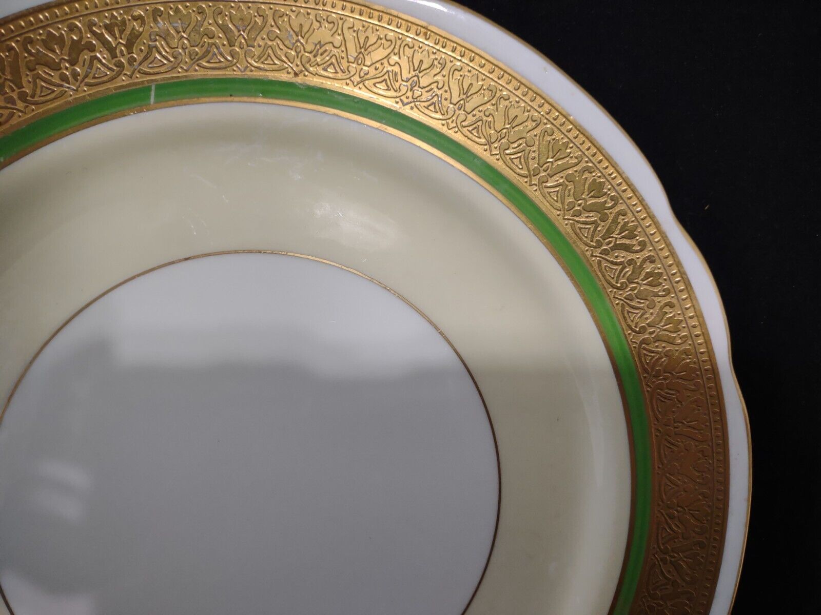 Set 2 Heavy Gold Trim Coronet Dinner Plate Bone China Green Cream (Lot 316)