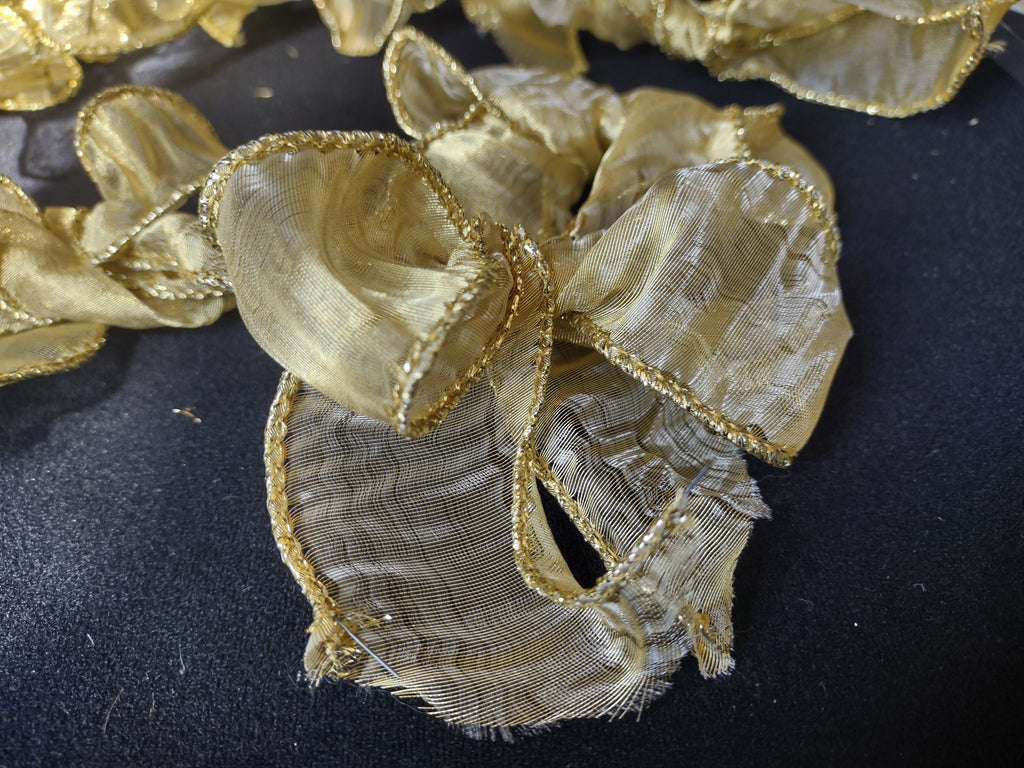 Lot of 27 Golden Ribbon Bows Christmas (lot 1702)