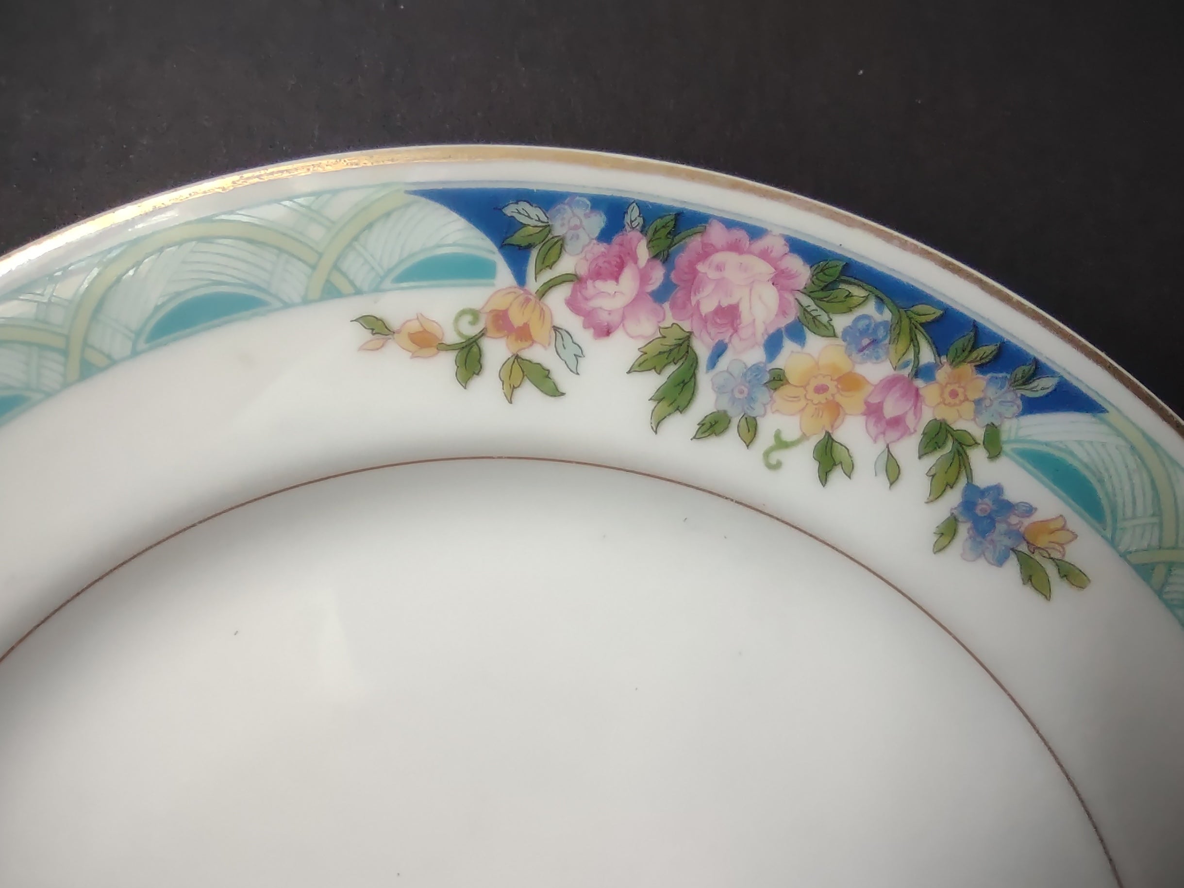 Haviland Limoges Massachusetts Dessert/Salad Plate Blue Floral (lot 933)
