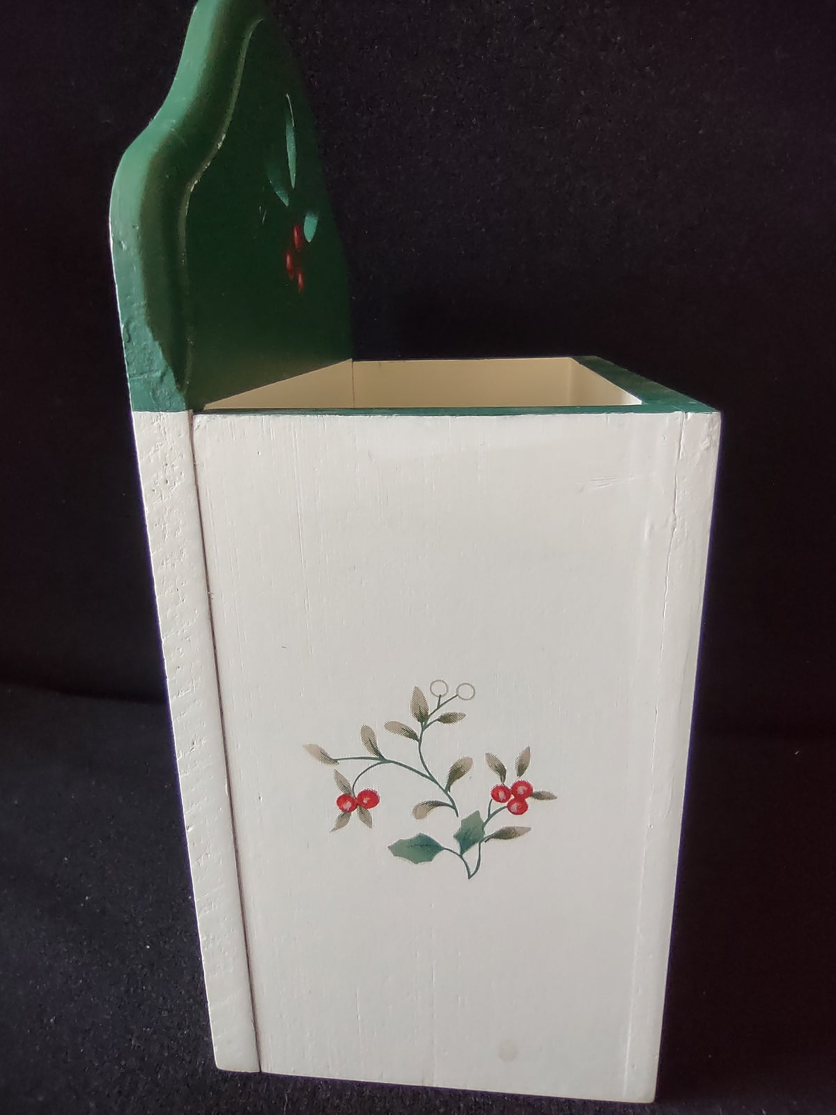 Vintage Pfaltzgraff Christmas Bells Holly Wooden Wall Pocket Red Green [8195n]