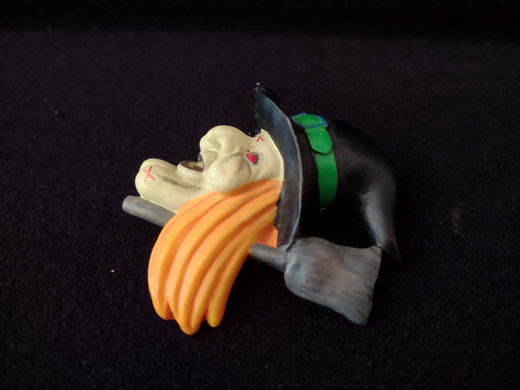Vintage Halloween Witch Head Broom Pin (Lot 4121)