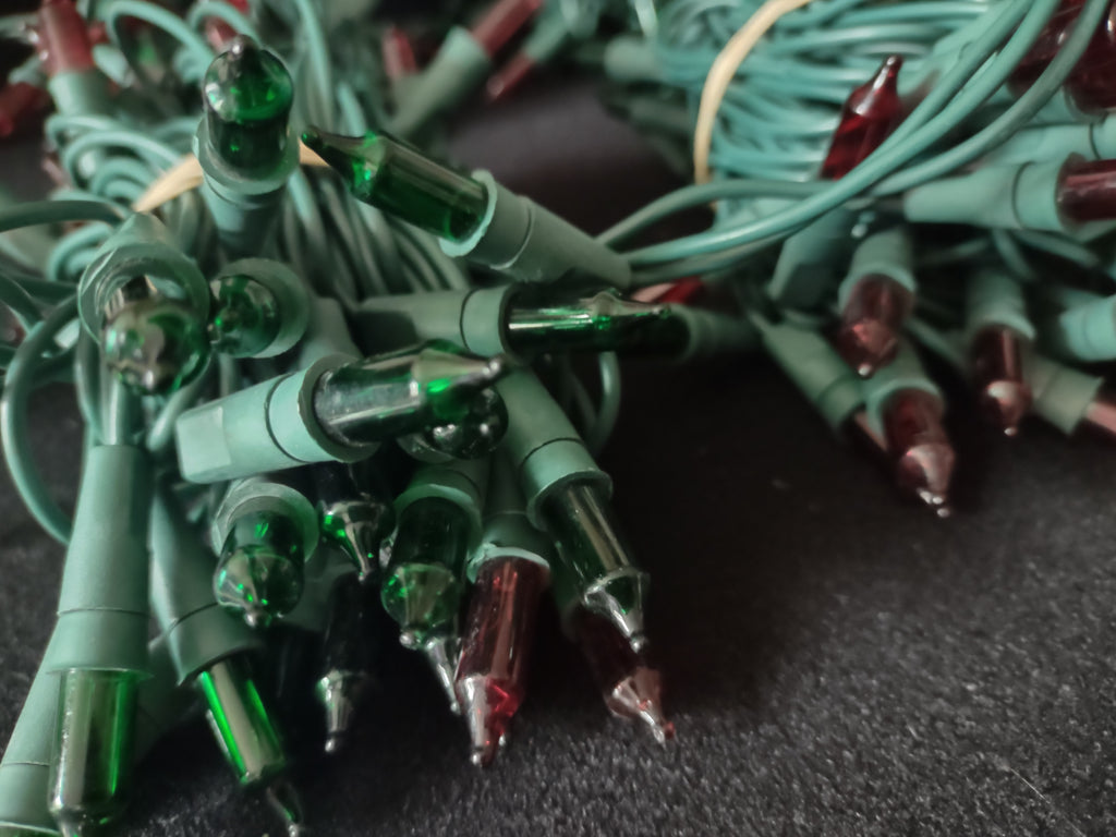 Set of 2 Strings Vintage Christmas 150 Mini Lights Each Green Red (lot 3302)