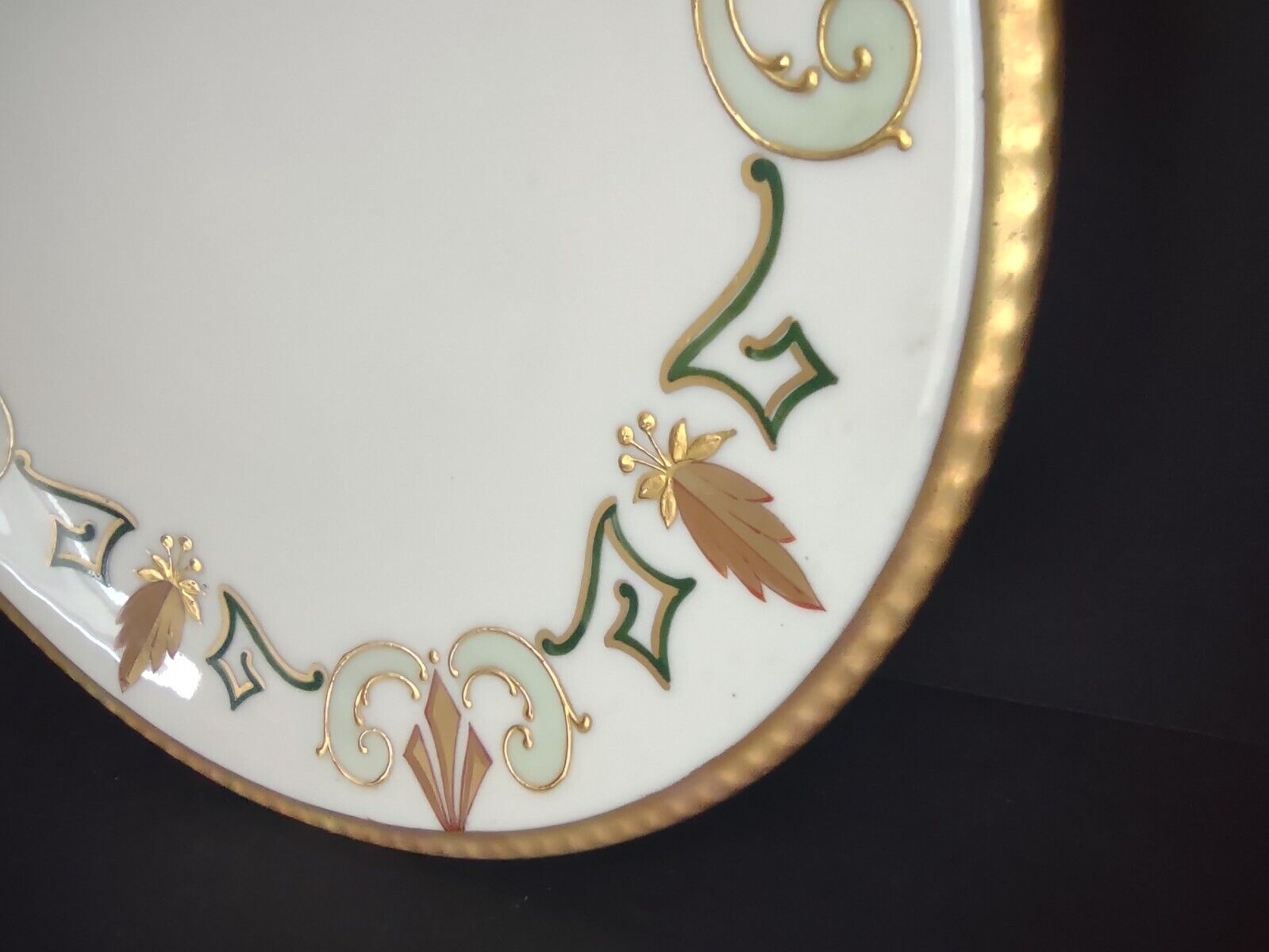 Limoges Raised Gold Trim Salad Luncheon Plate Seafoam Green (lot 632)