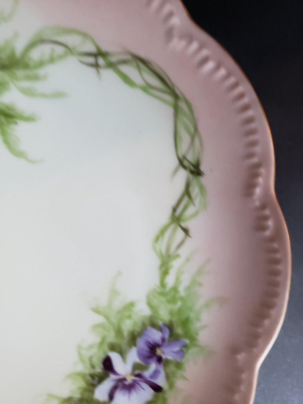 Haviland Limoges Raised Edge Pansy Trim Pink Dessert Plate (lot 648)