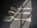 International Silver Christmas Holiday Serving Meat Fork Spoon Server (lot 1675)