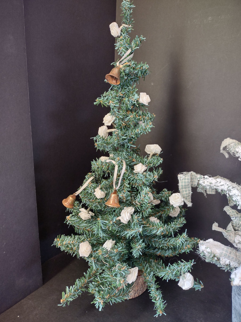 Lot of 3 Christmas Trees 20" Victorian Rose Bells (lot 1567)