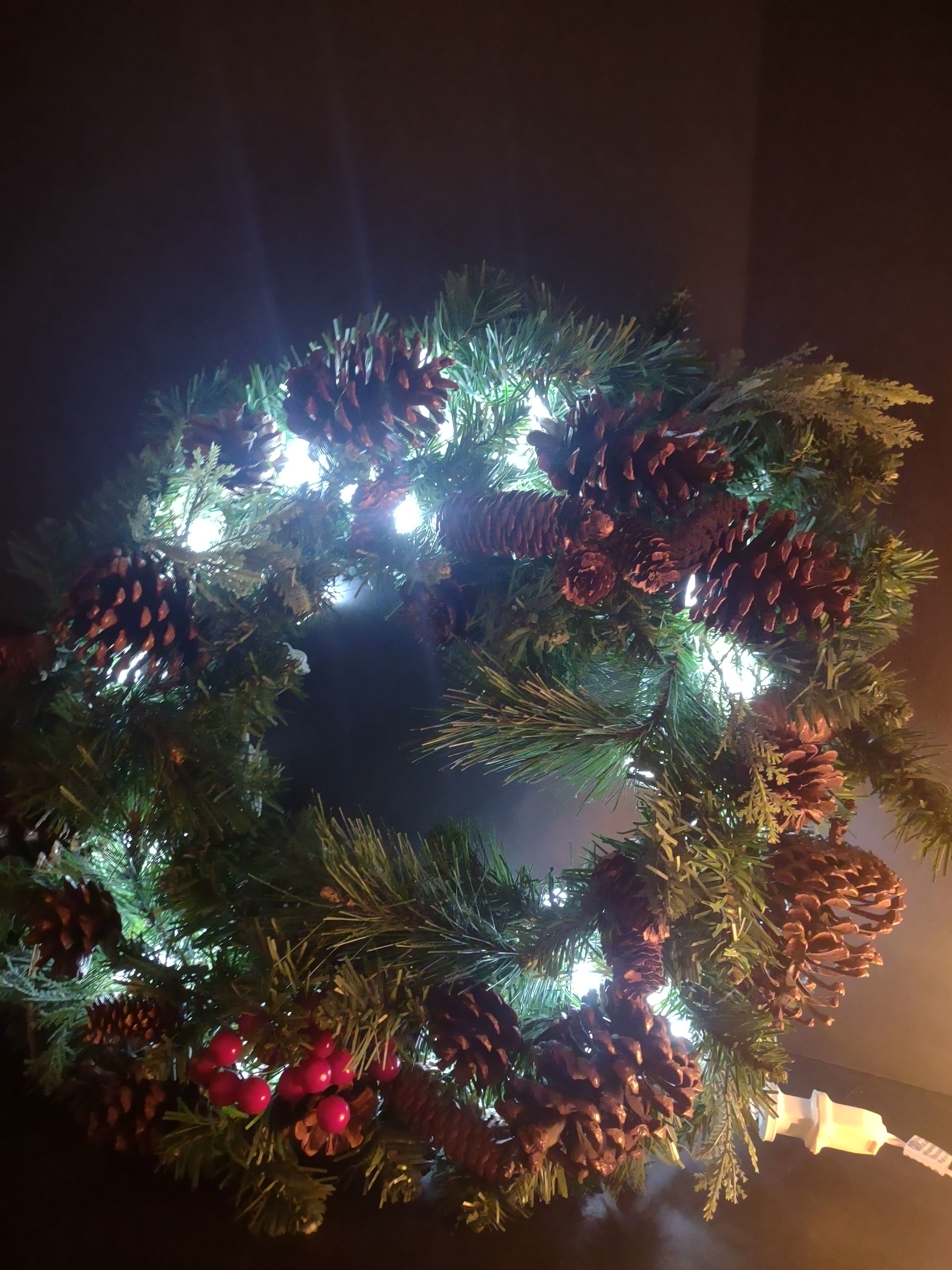 Vintage Artificial Christmas Wreath 18" Light Up Plug-in (lot 1180)