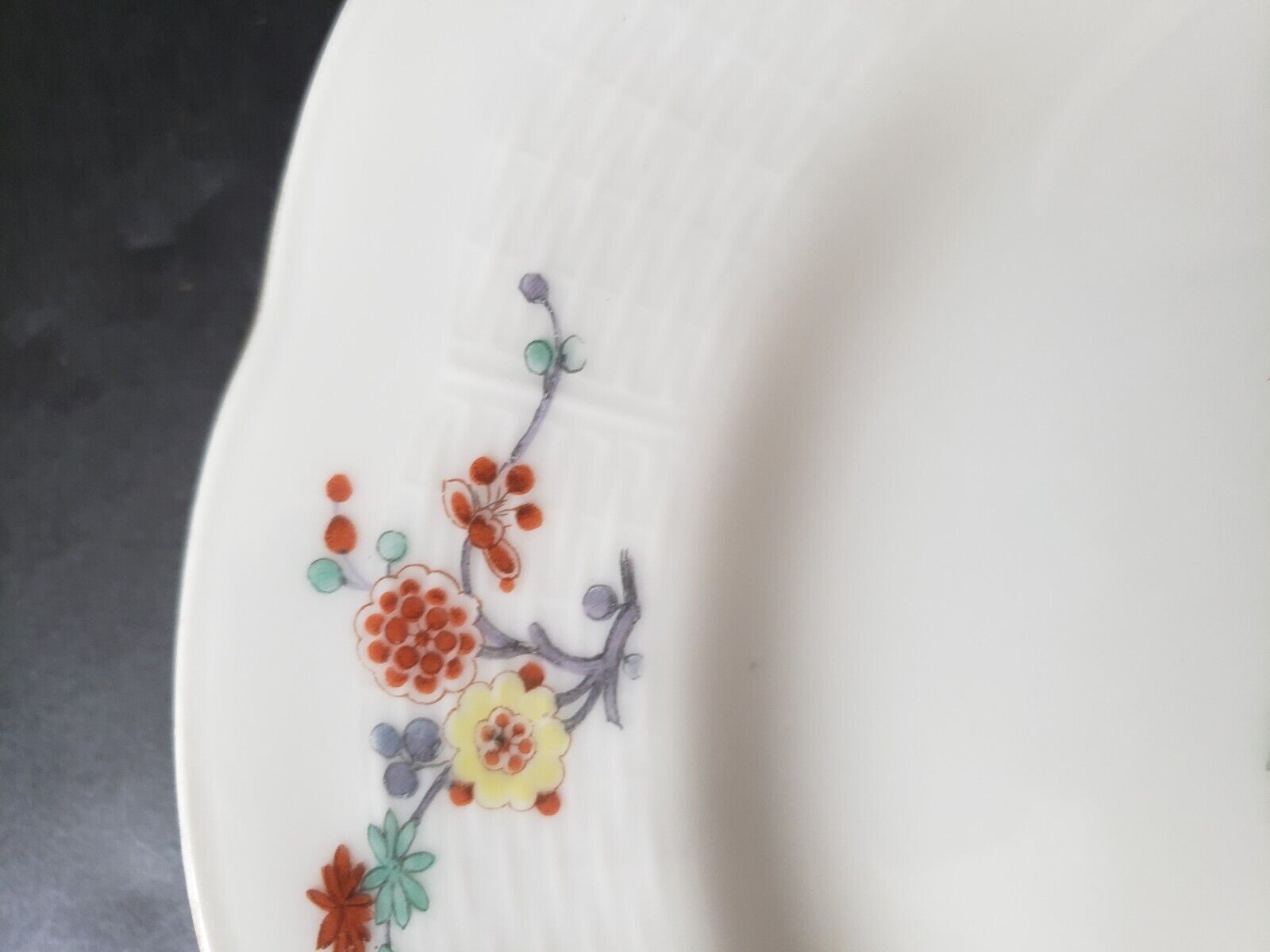 Haviland Limoges France Gold Trim Pheasant 9-3/4" Dinner Plate (lot 596)