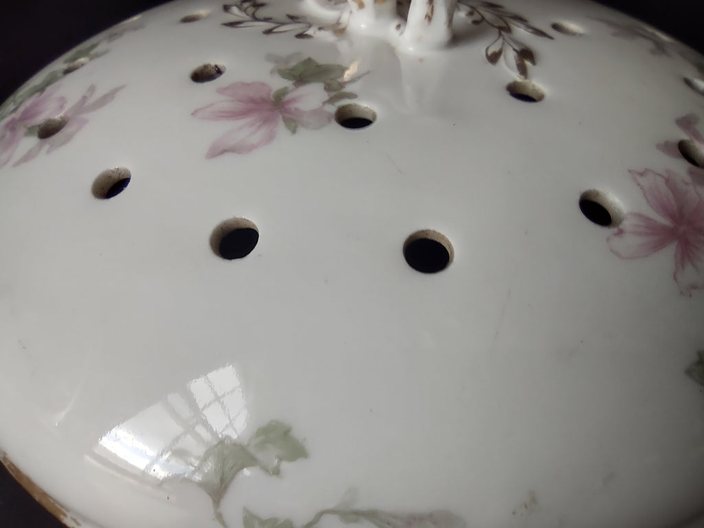 Haviland France Limoges Pancake Lid ONLY Floral Round 7" IMPERFECT (lot 1024)