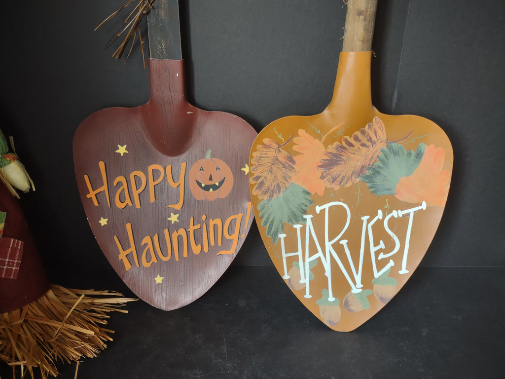 Halloween Harvest Thanksgiving Scarecrow Pumpkin Shovel Broom (lot 2998j)