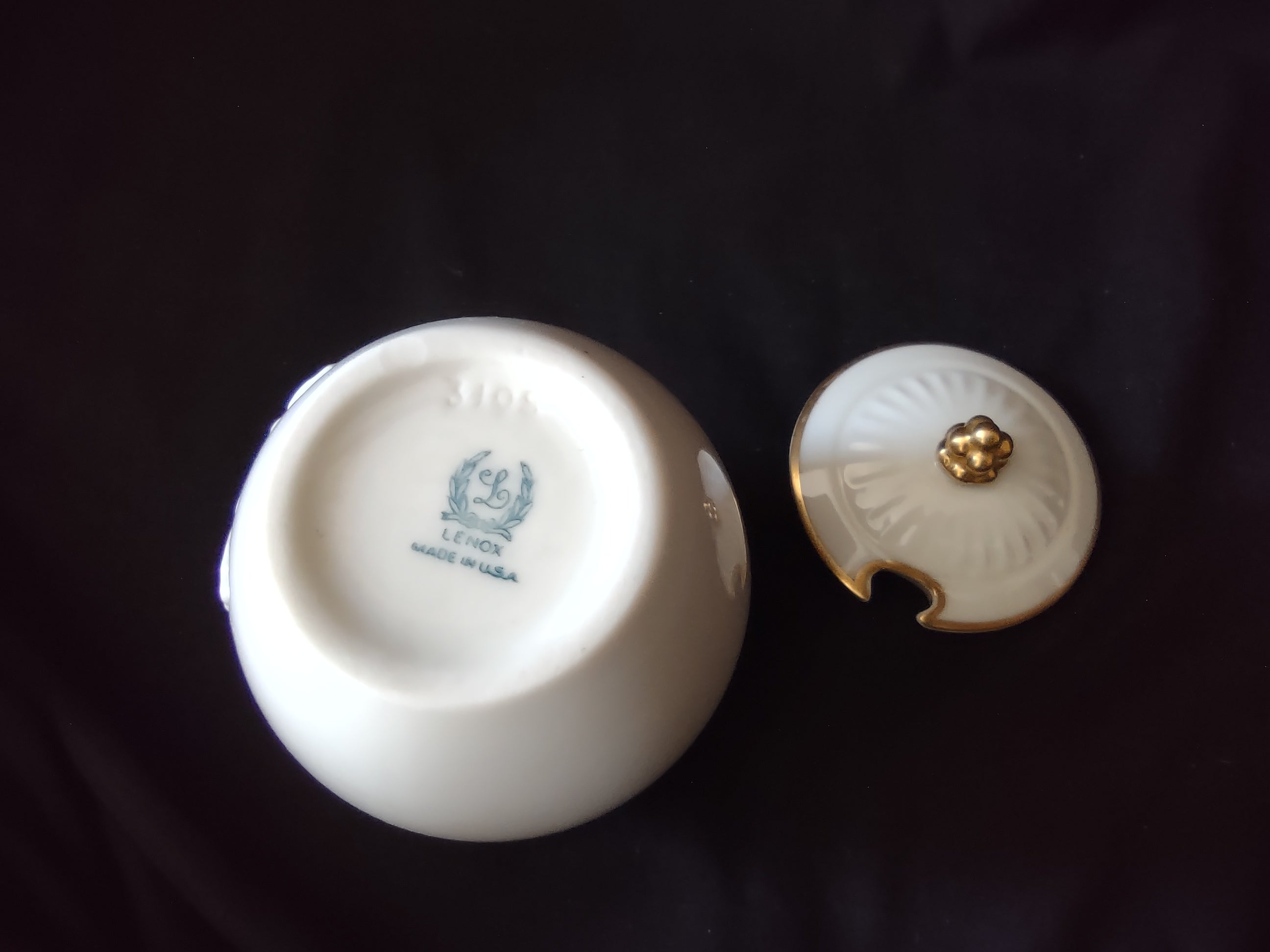 Vintage Lenox Sugar Bowl (lot 1983)