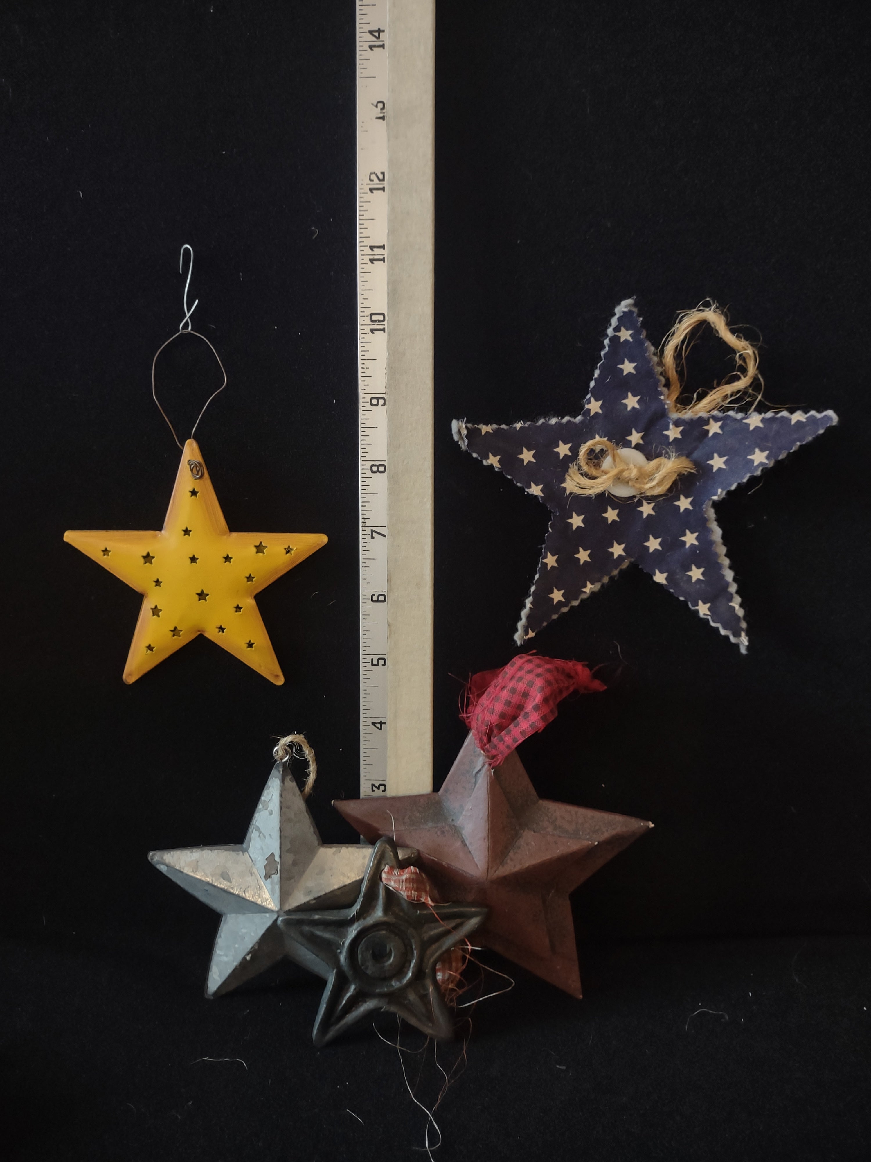 Christmas Seasonal Assortment 5 Stars Ornaments Santa Claus Greeting (Lot 4649)