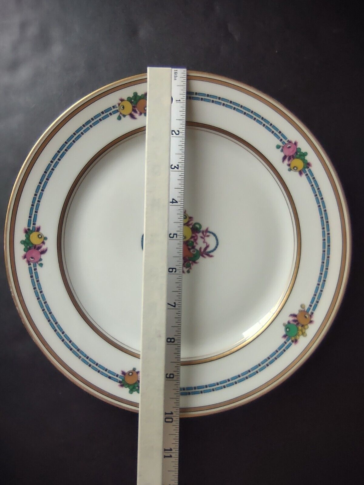 Depose Limoges Gold Trim Fruit Design Dinner Plate (lot 638)
