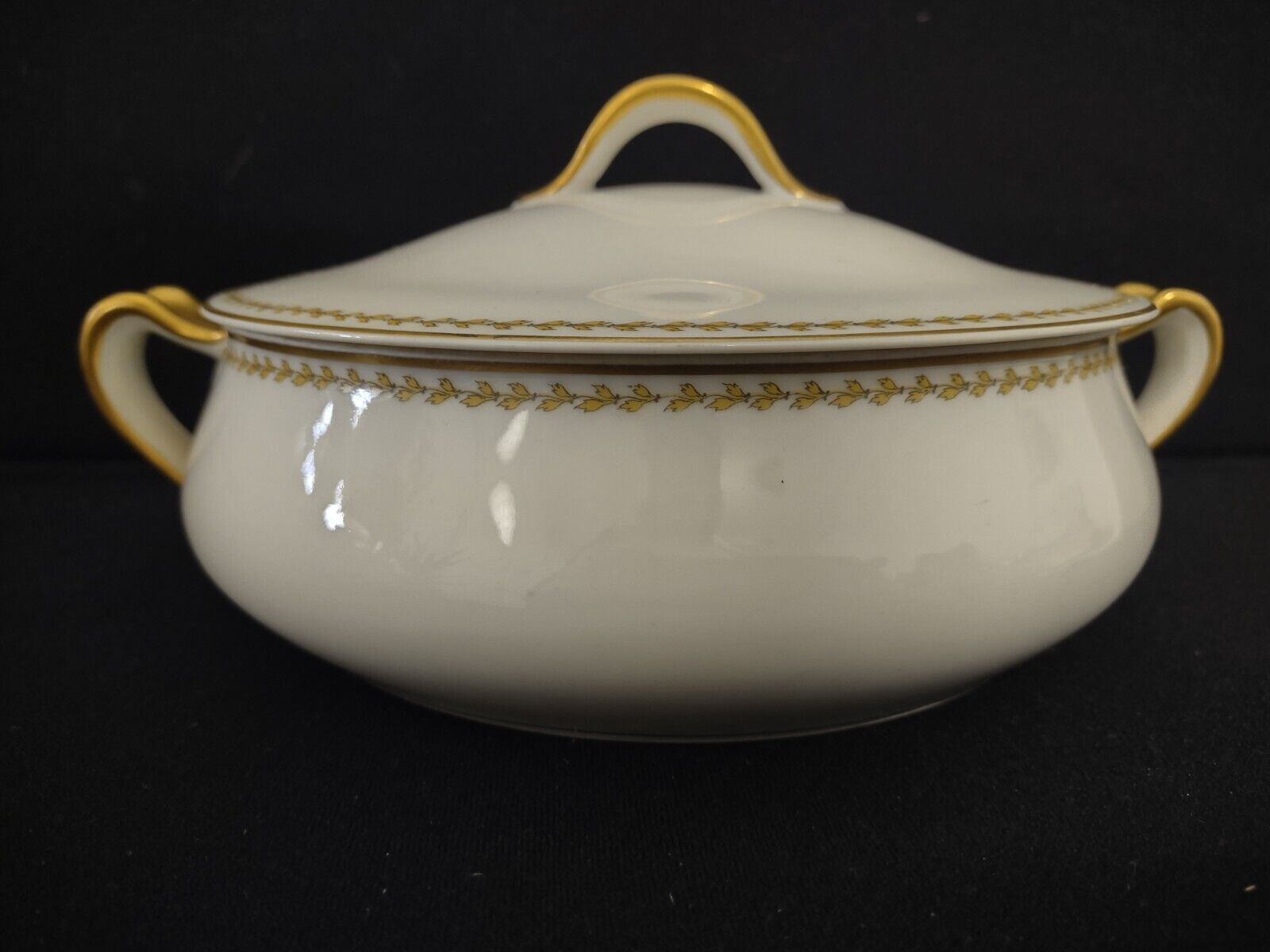Noritake Yellow Laurel Band Round Soup Tureen S 792A Dish Gold Trim (lot 326)