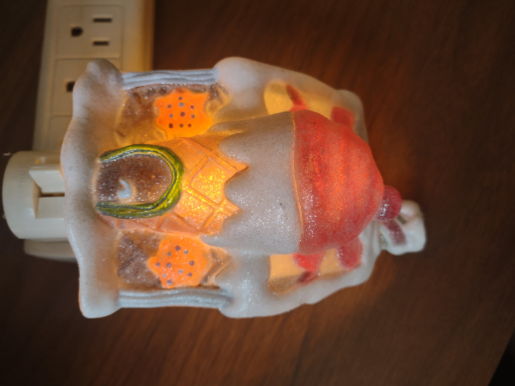 Christmas Night Light Frosted Ice Cream Cone (lot 1704)