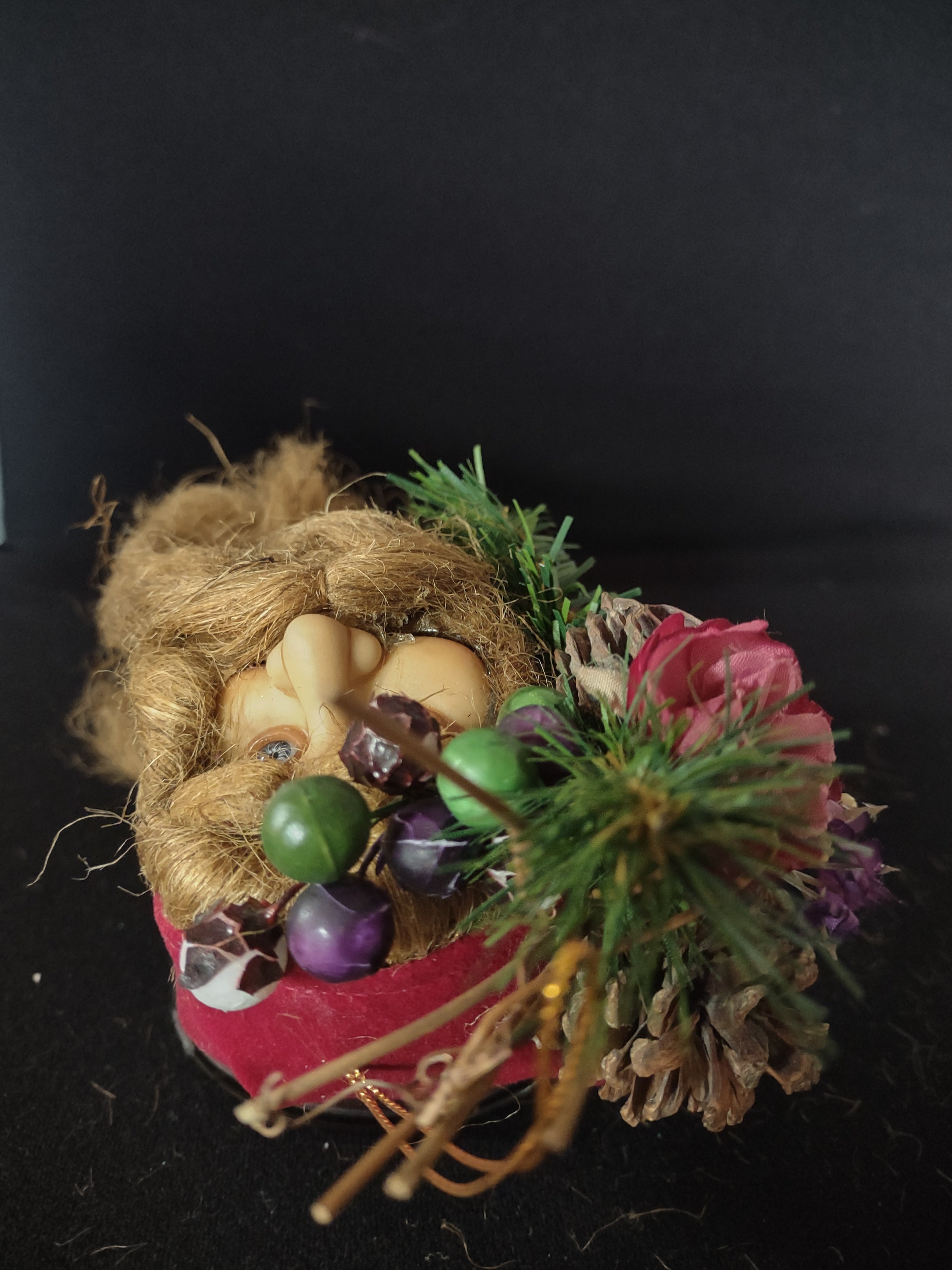 Primitive Rustic Christmas Old World St. Nicholas Wall Door Decoration (Lot 4517