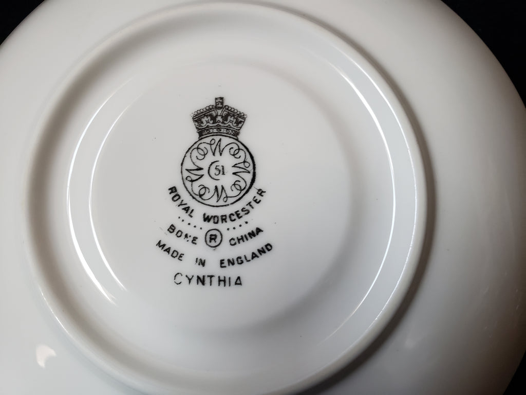 Vintage Royal Worcester Cynthia Tea Cup with Saucer (lot 2113)