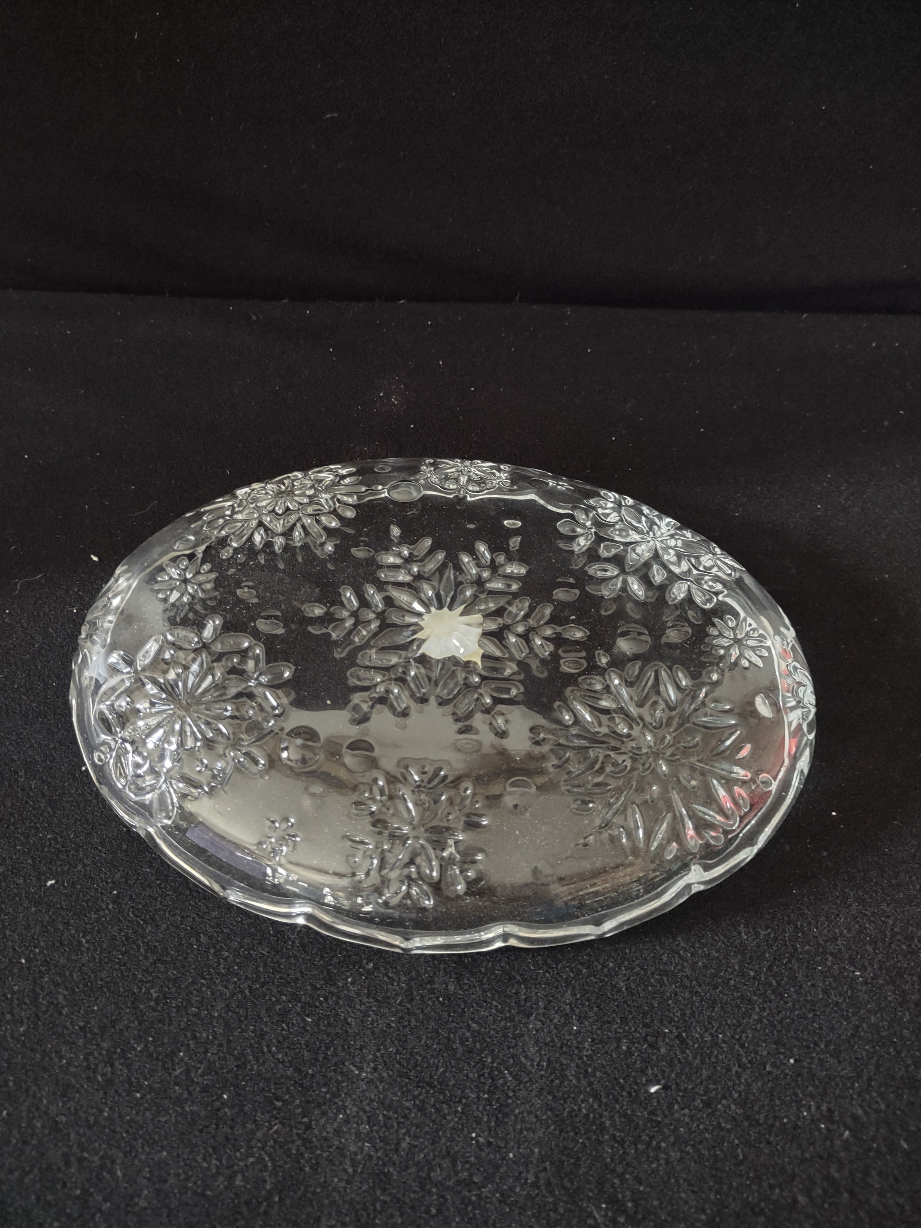Vintage Mikasa Snowflake 9 1/4" Sweet Dish (Lot 3623)