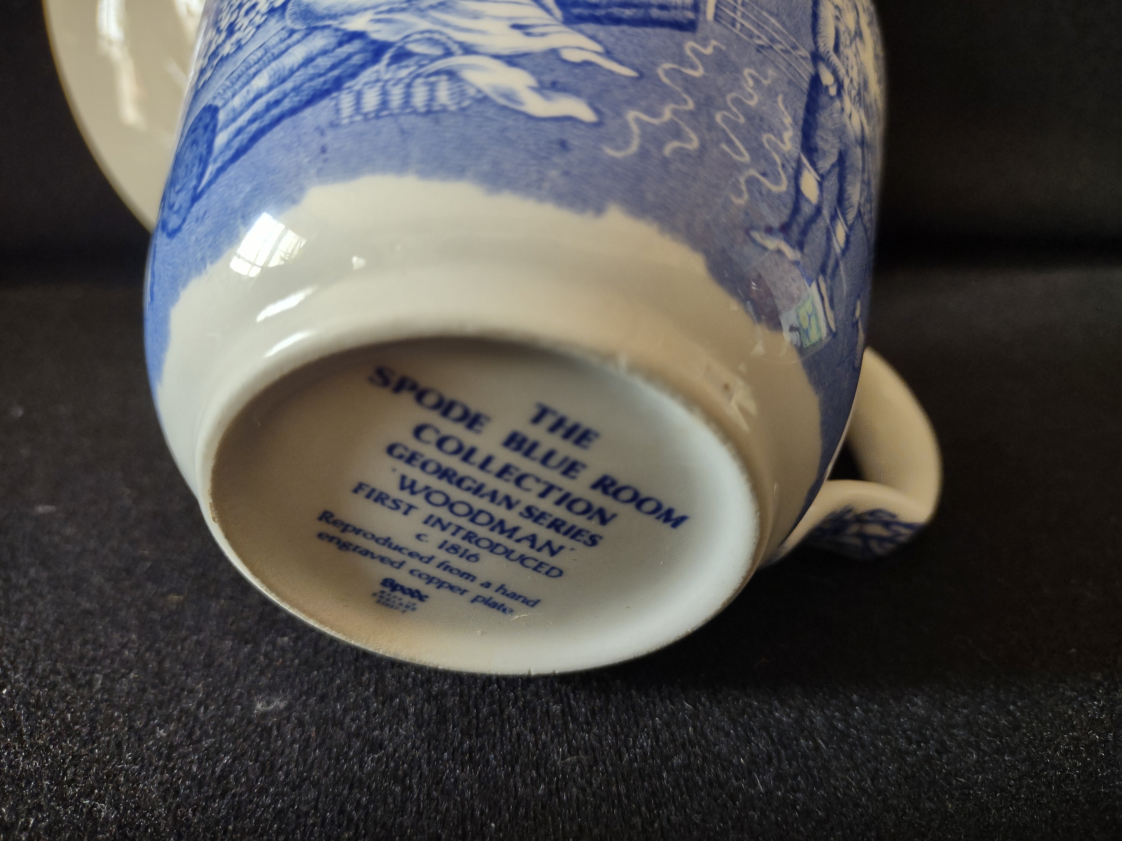 Spode Blue & White Room Teacup Woodman Vintage English Transferware (lot 5847)