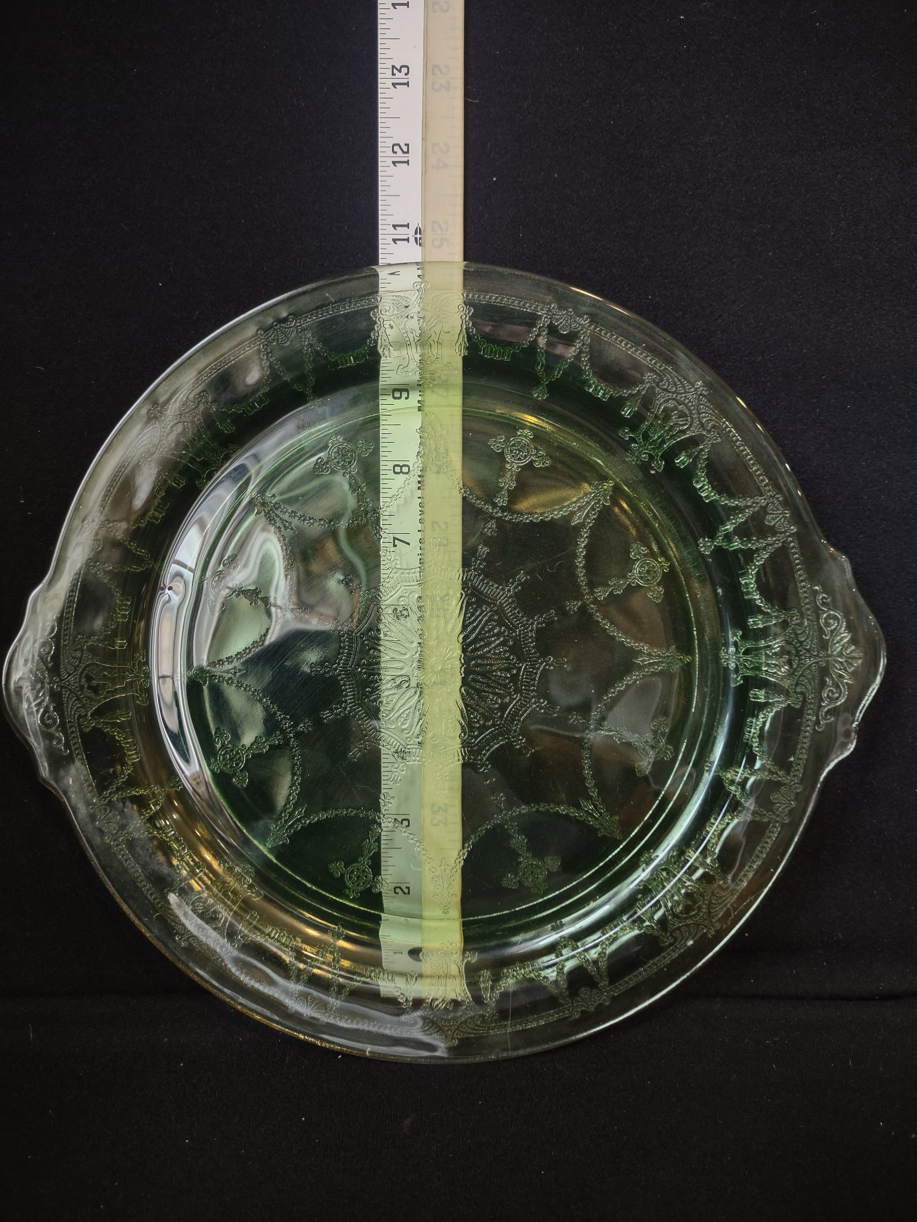 Vintage Green Vaseline Glass Ballerina Cameo Platter 10-1/2" (lot 2751)