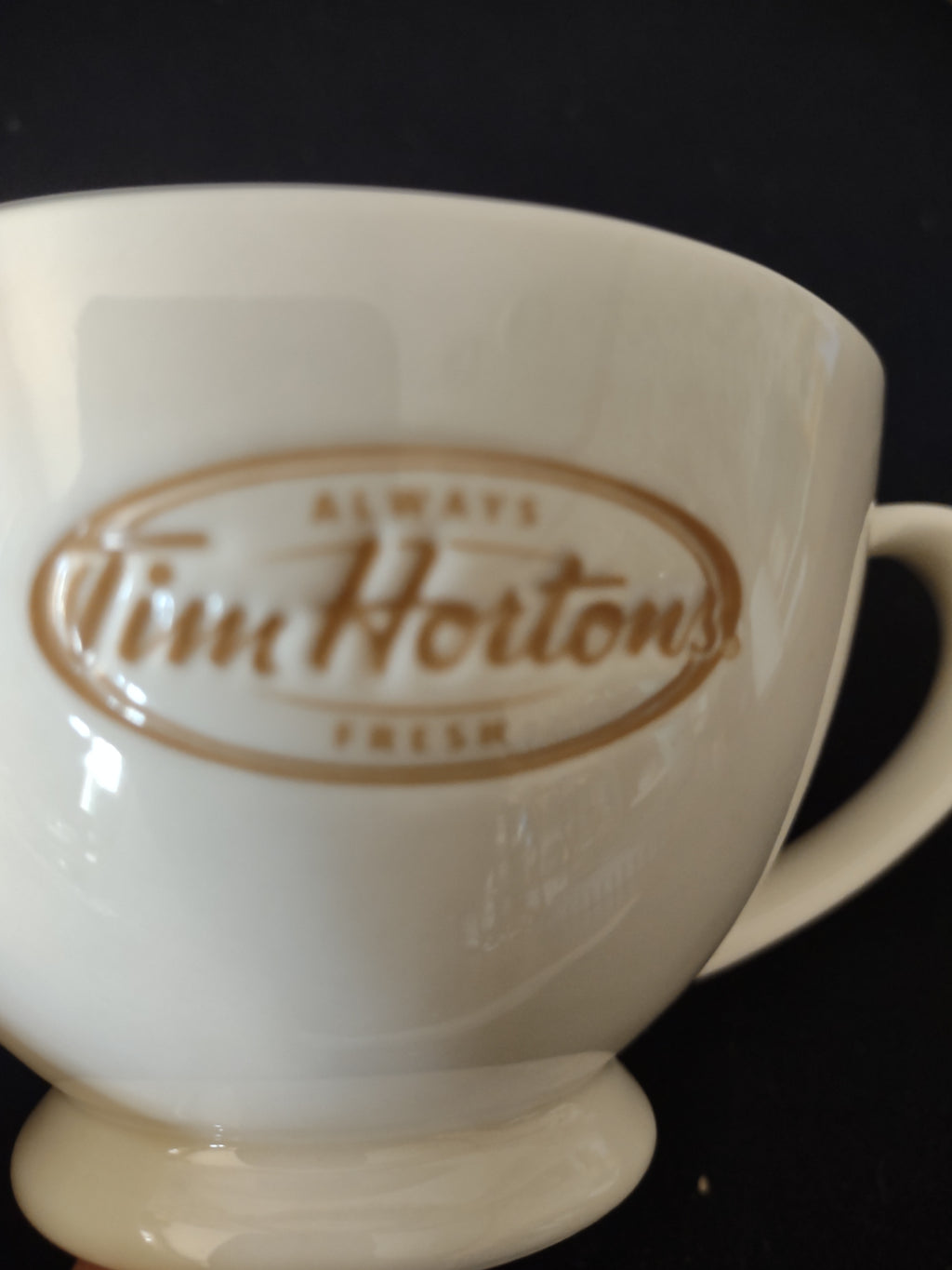 Vintage Tim Horton Always Fresh Cream Gold Coffee Cup Saucer Set (Lot 3887)