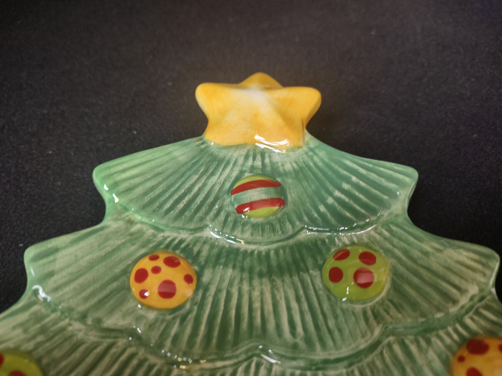 Christmas Tree Fitz and Floyd Snowflake and Jake Snack Plate Spreader (lot 1526)