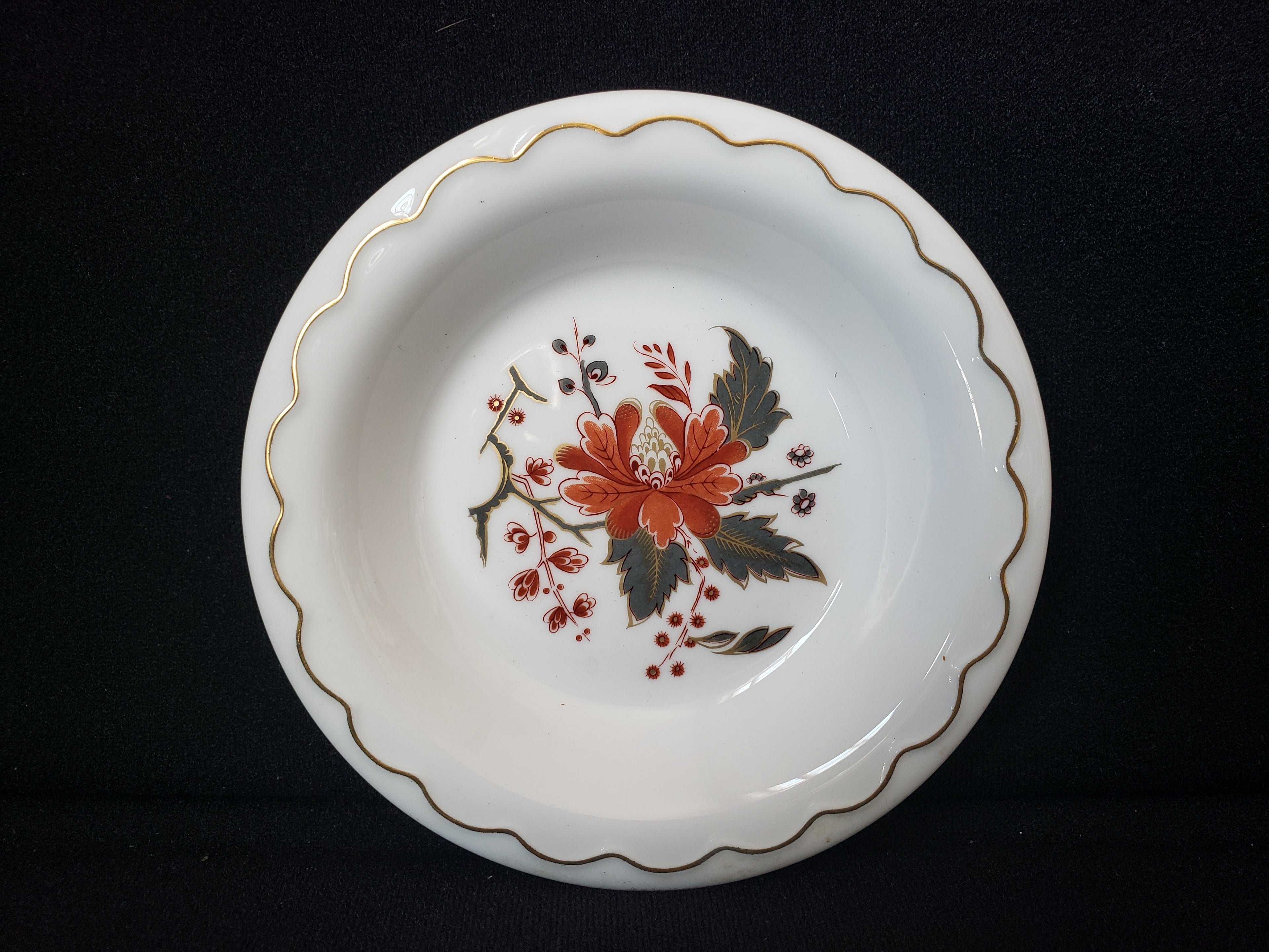 Vintage Royal Worcester Lynbrook" 4-1/2" Small Plate (lot 2054)