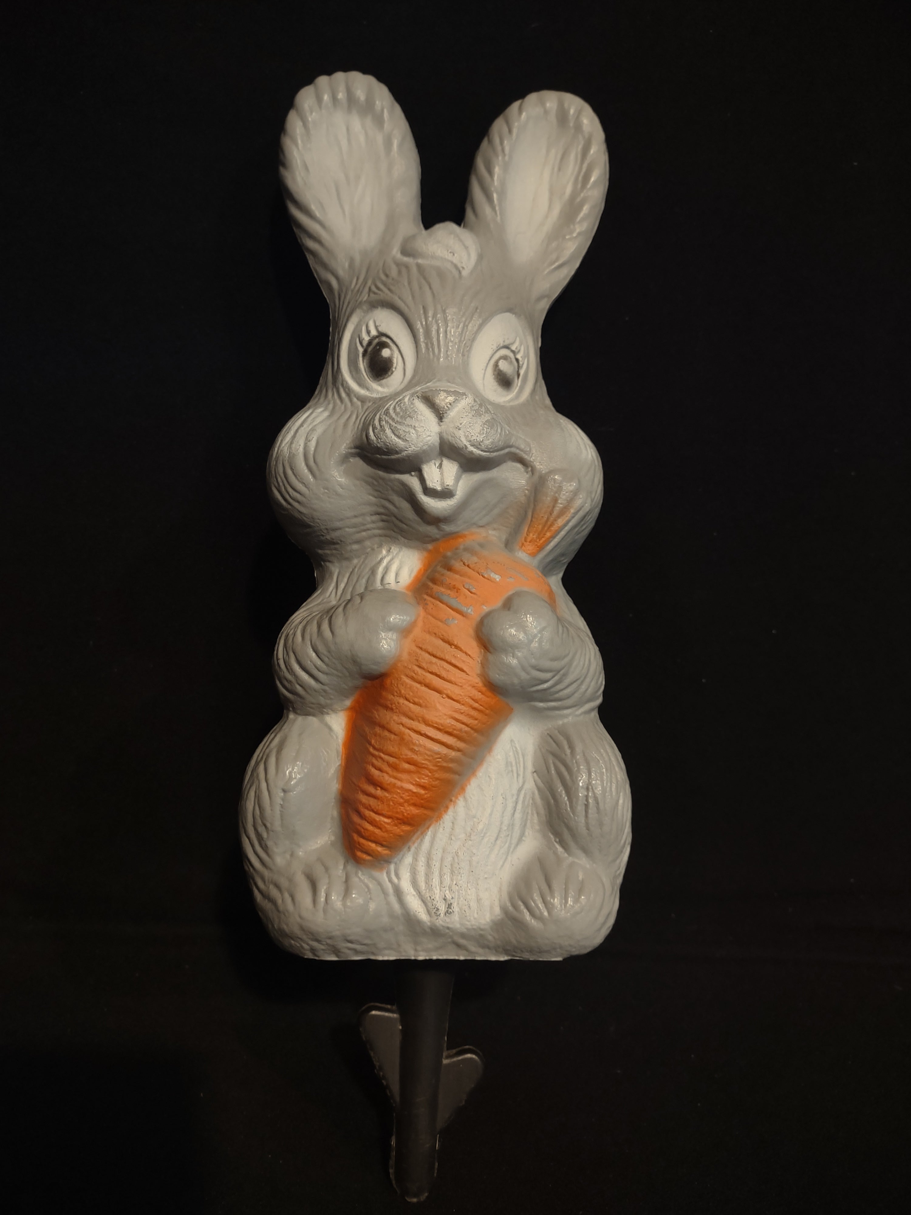 Vintage Easter Art Line Blow Mold Yard Stake Bunny Carrot 13"(lot 2549c)